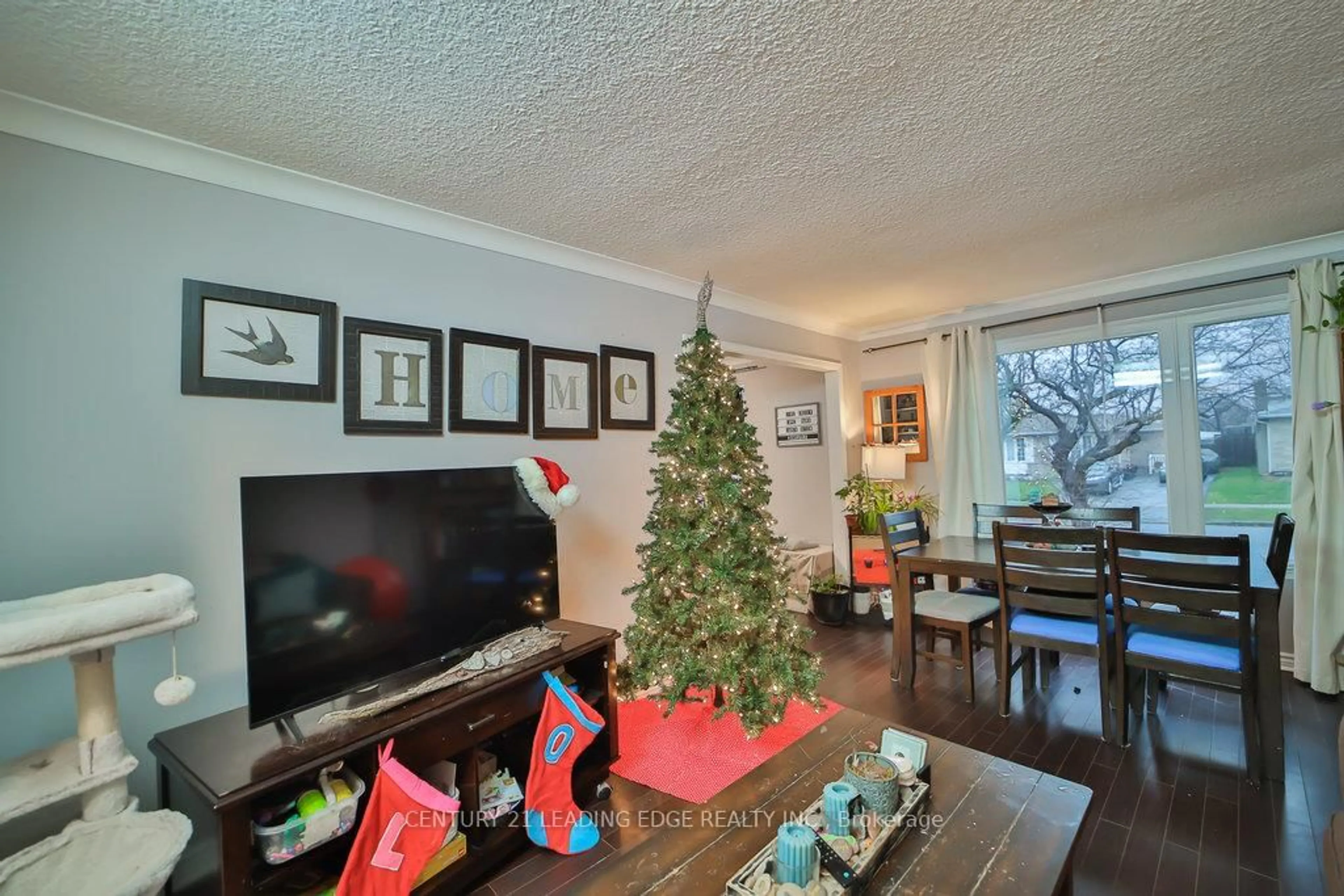 A pic of a room for 64 Hutcherson Sq, Toronto Ontario M1B 1C6