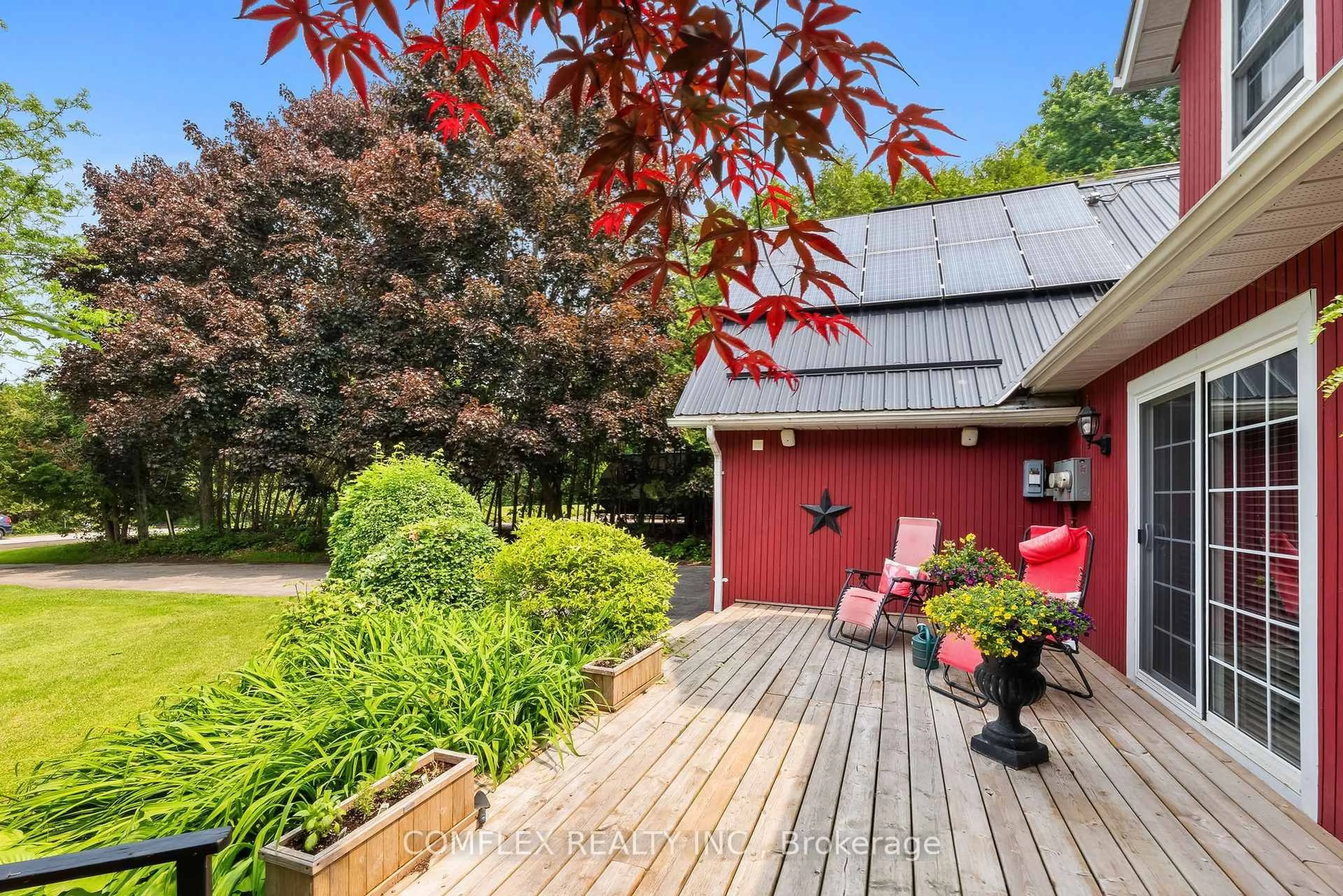 A pic from outside/outdoor area/front of a property/back of a property/a pic from drone, unknown for 439 Fralicks Beach Rd, Scugog Ontario L9L 1B6