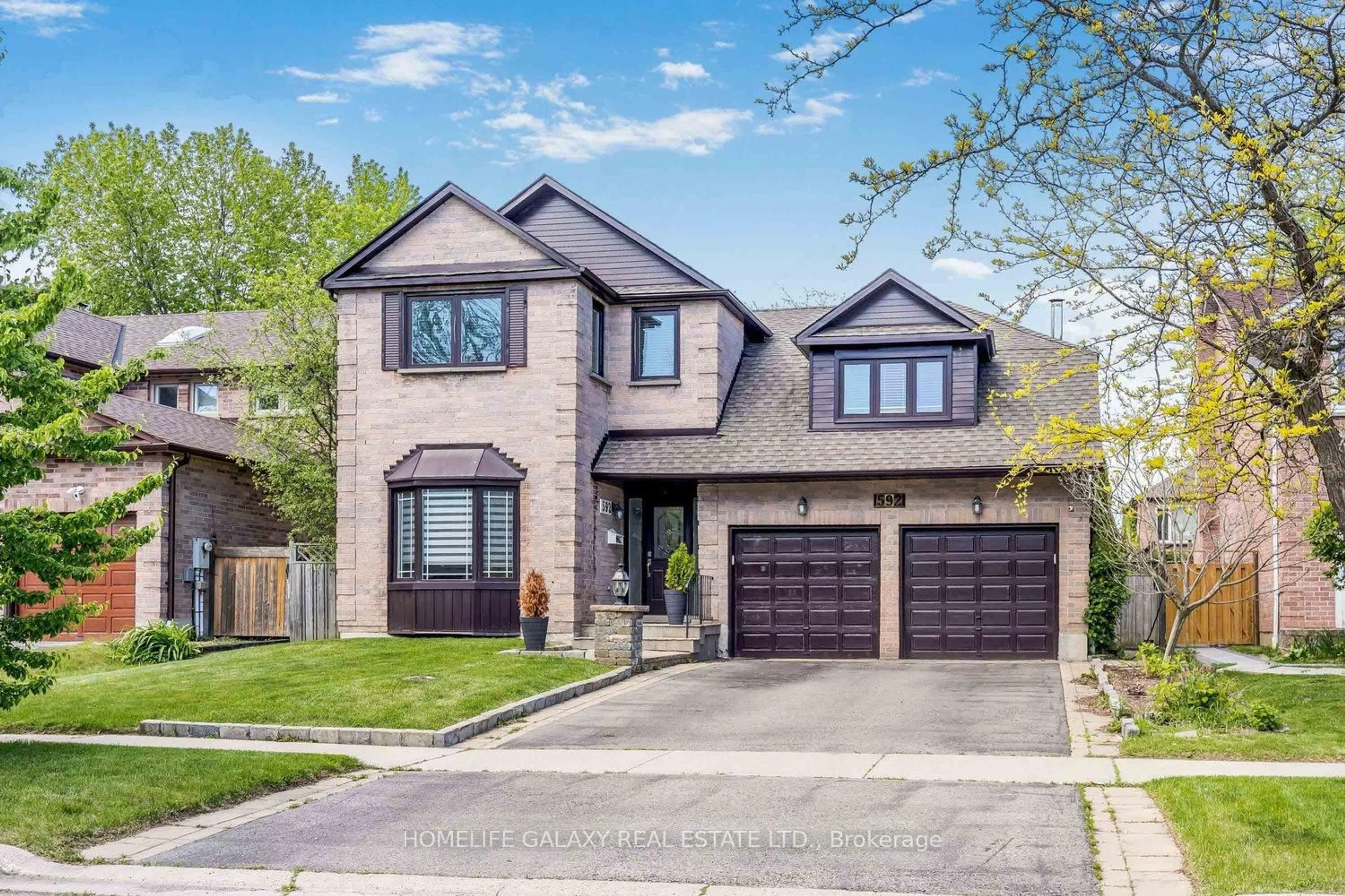 Home with brick exterior material, street for 592 Maitland Dr, Pickering Ontario L1W 3T6
