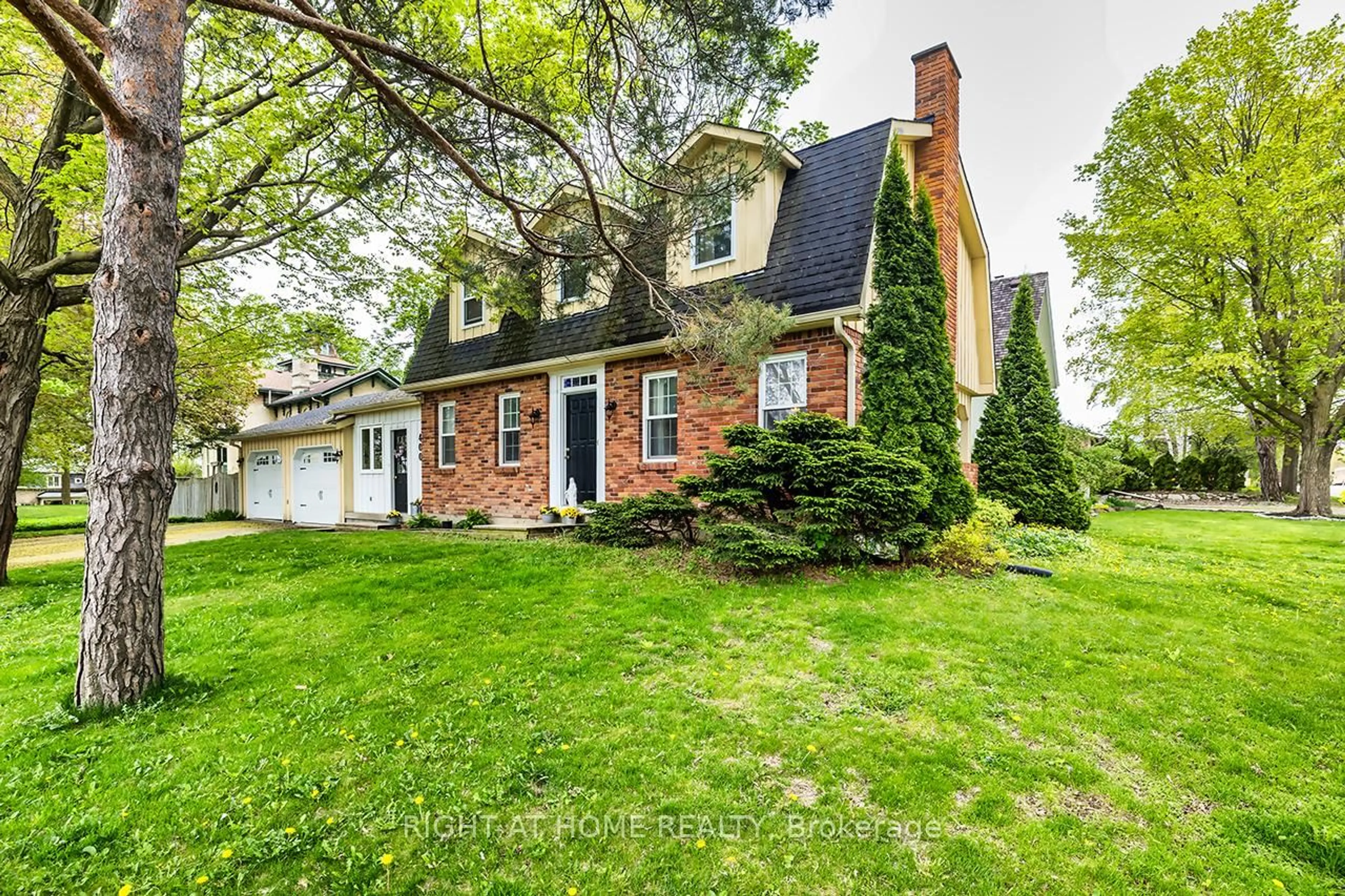 Home with brick exterior material, street for 400 McDonald St, Scugog Ontario L9L 1L7