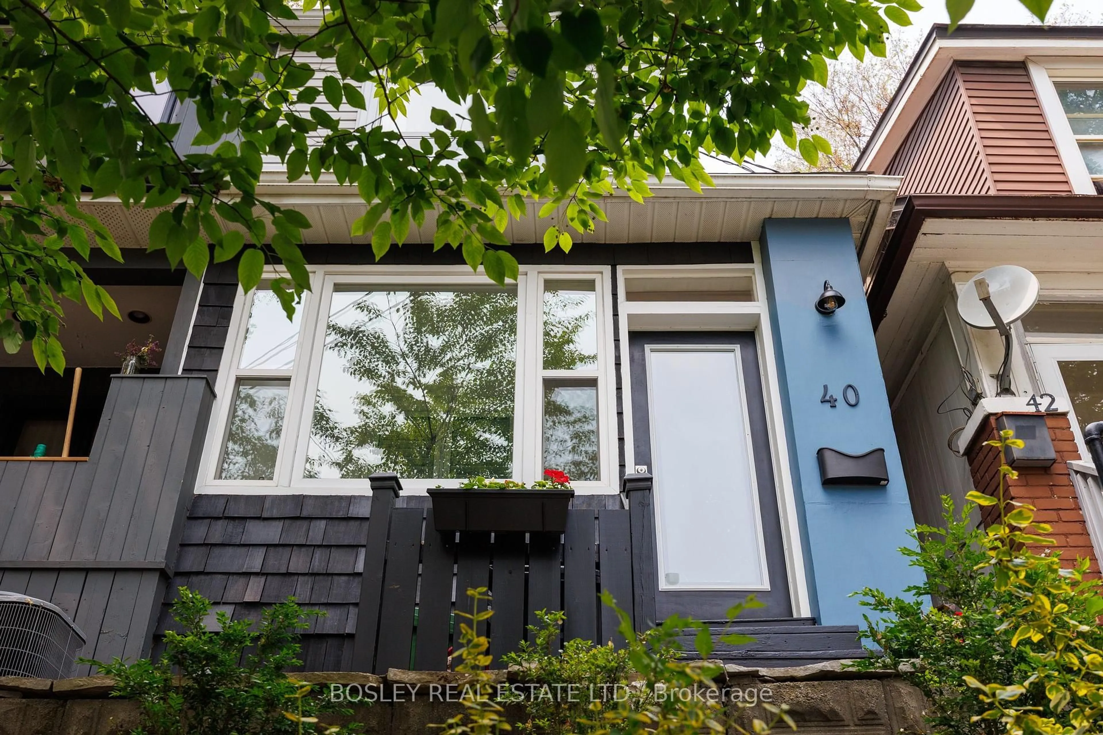 Unknown for 40 Corley Ave, Toronto Ontario M4E 1T9