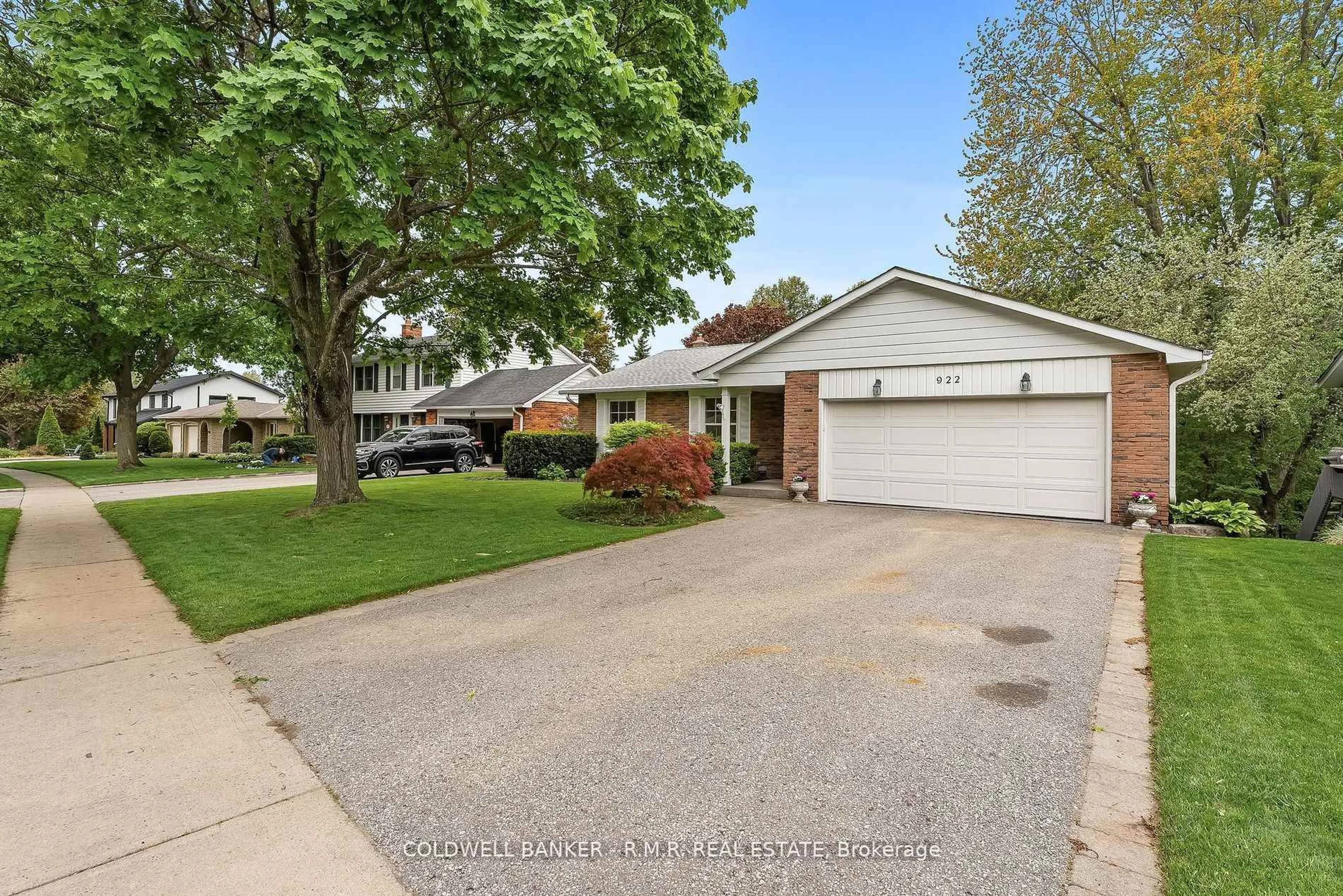 Home with brick exterior material, street for 922 Wyldewood Dr, Oshawa Ontario L1G 4G1
