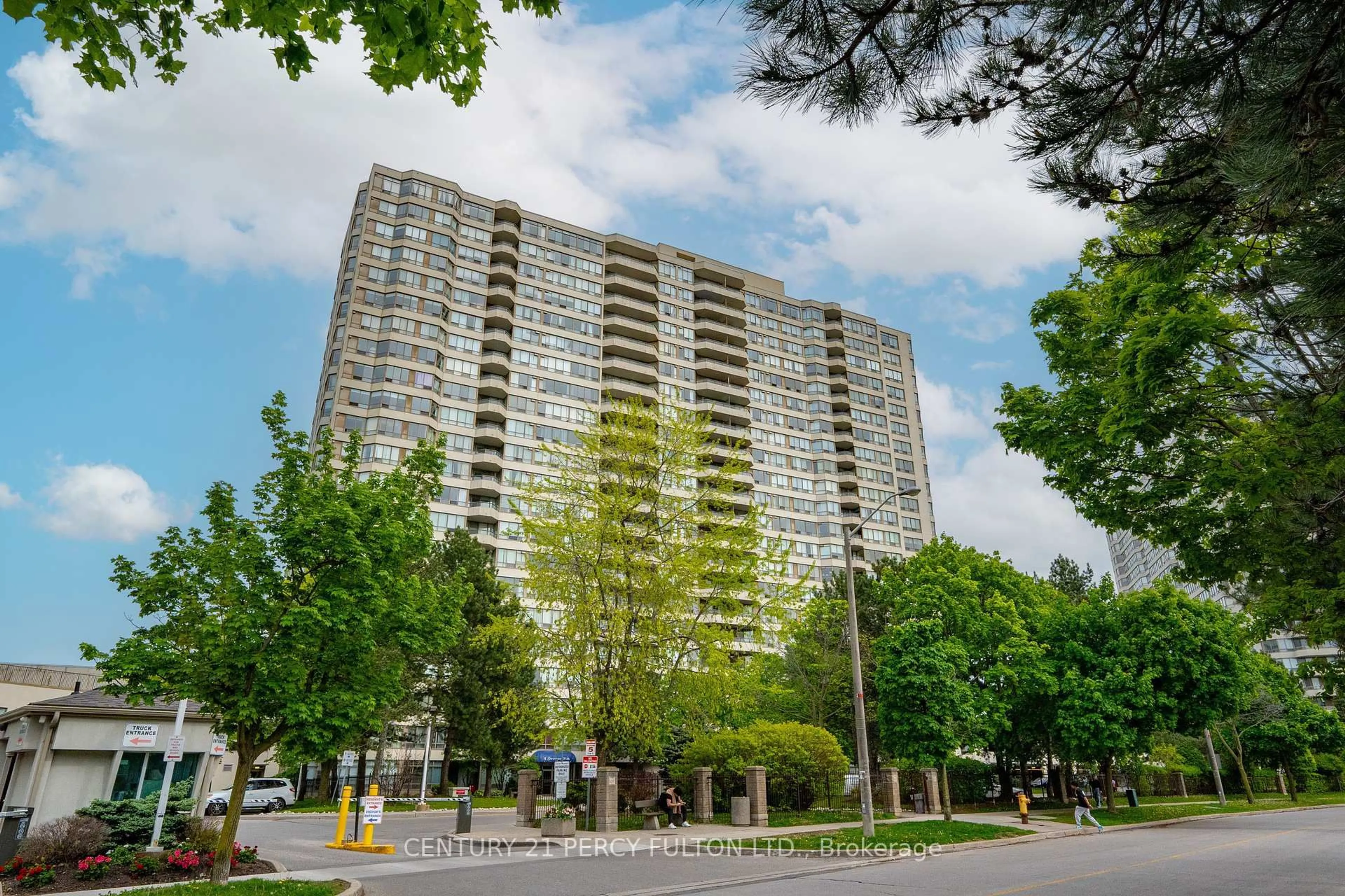 Unknown for 3 Greystone Walk Dr #925, Toronto Ontario M1K 5J4
