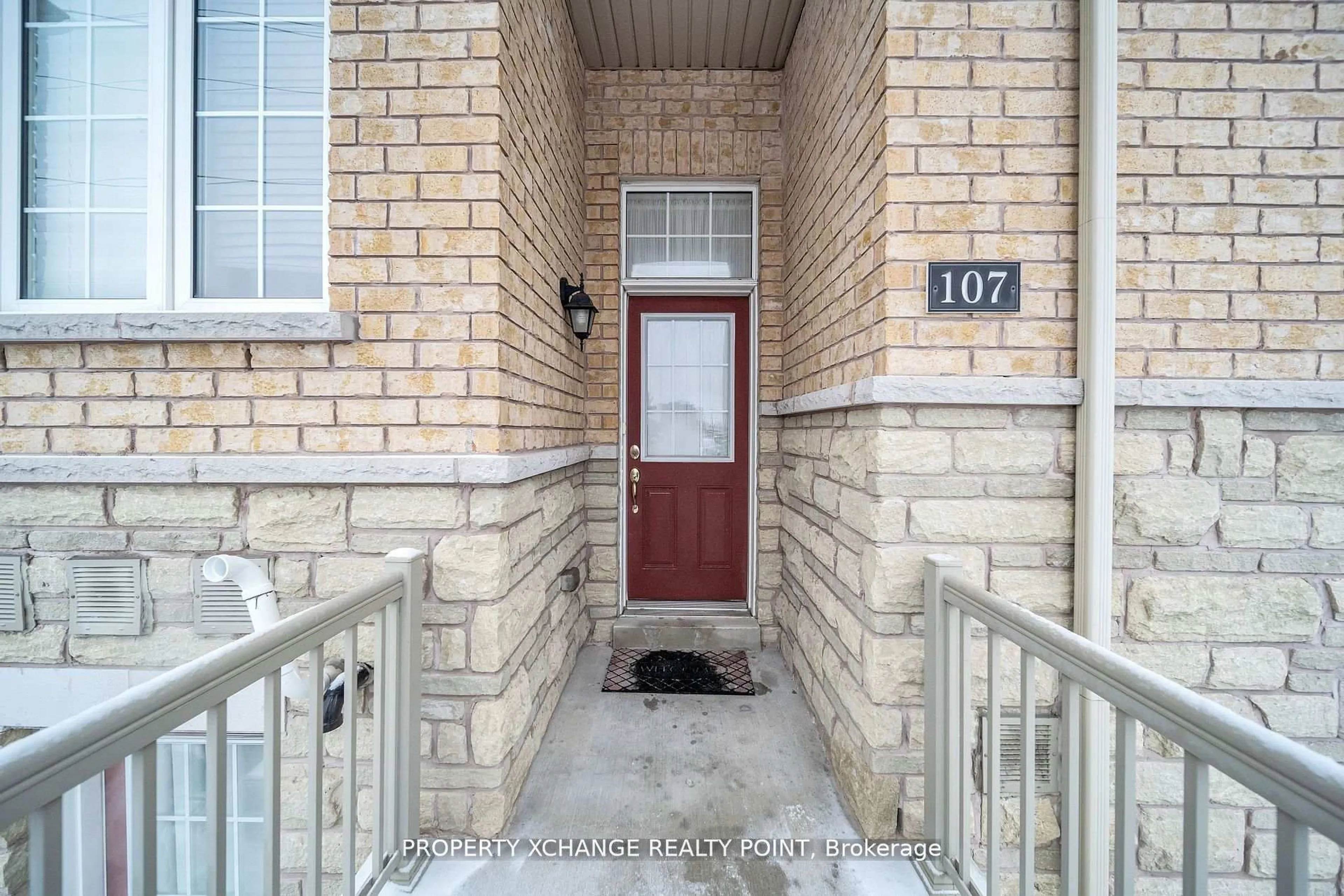 Indoor entryway for 107 Chapman Dr, Ajax Ontario L1T 0M9