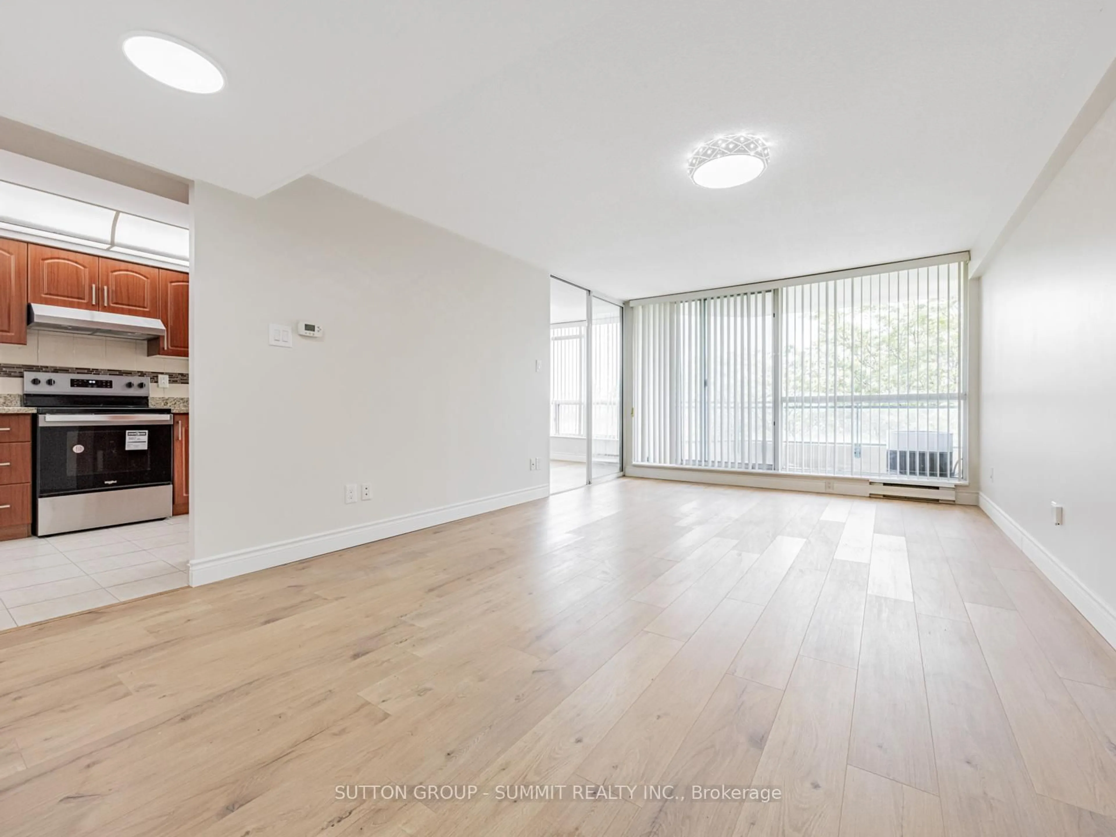 A pic of a room for 4727 SHEPPARD Ave, Toronto Ontario M1S 5B3