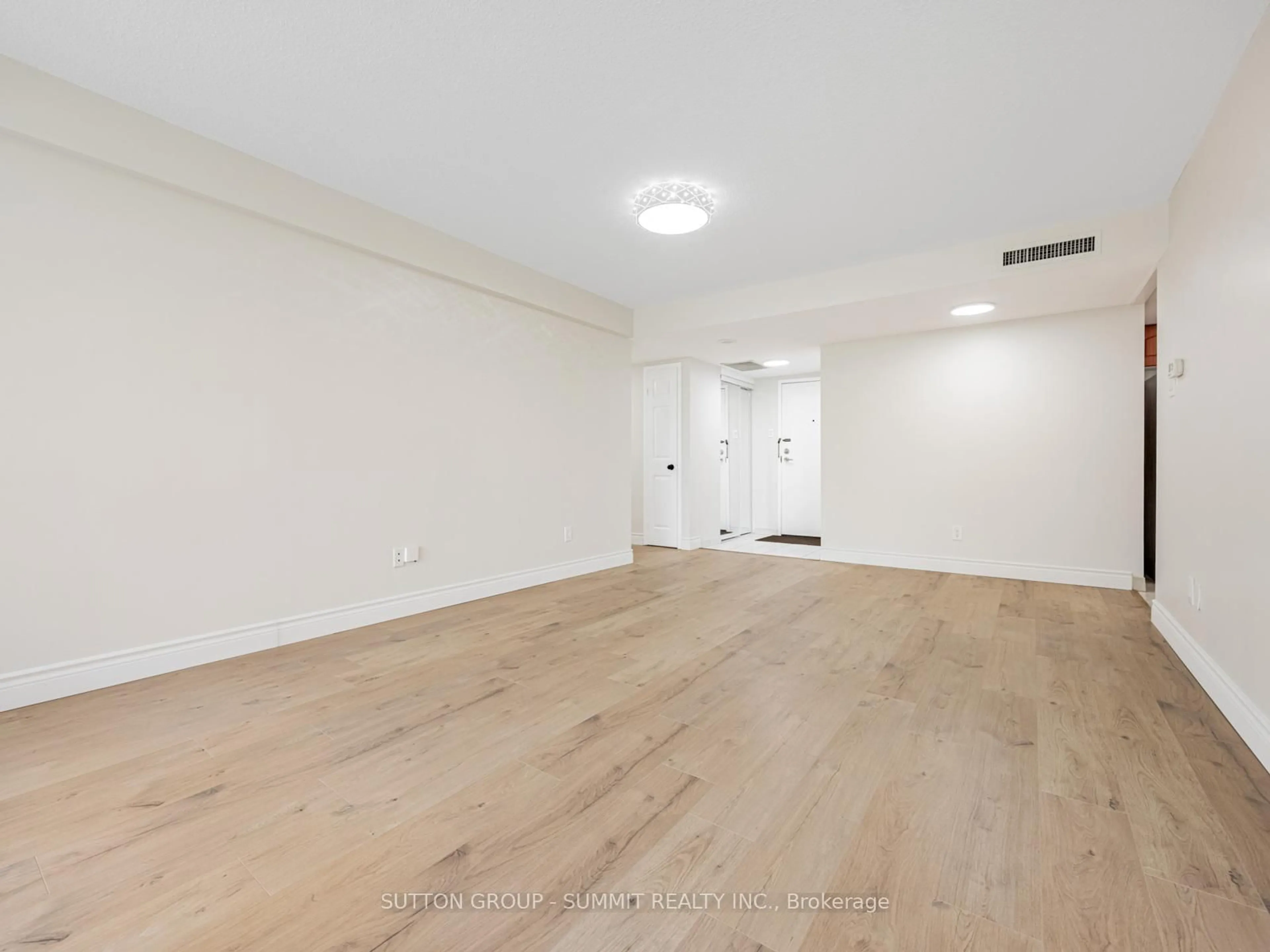 A pic of a room for 4727 SHEPPARD Ave, Toronto Ontario M1S 5B3