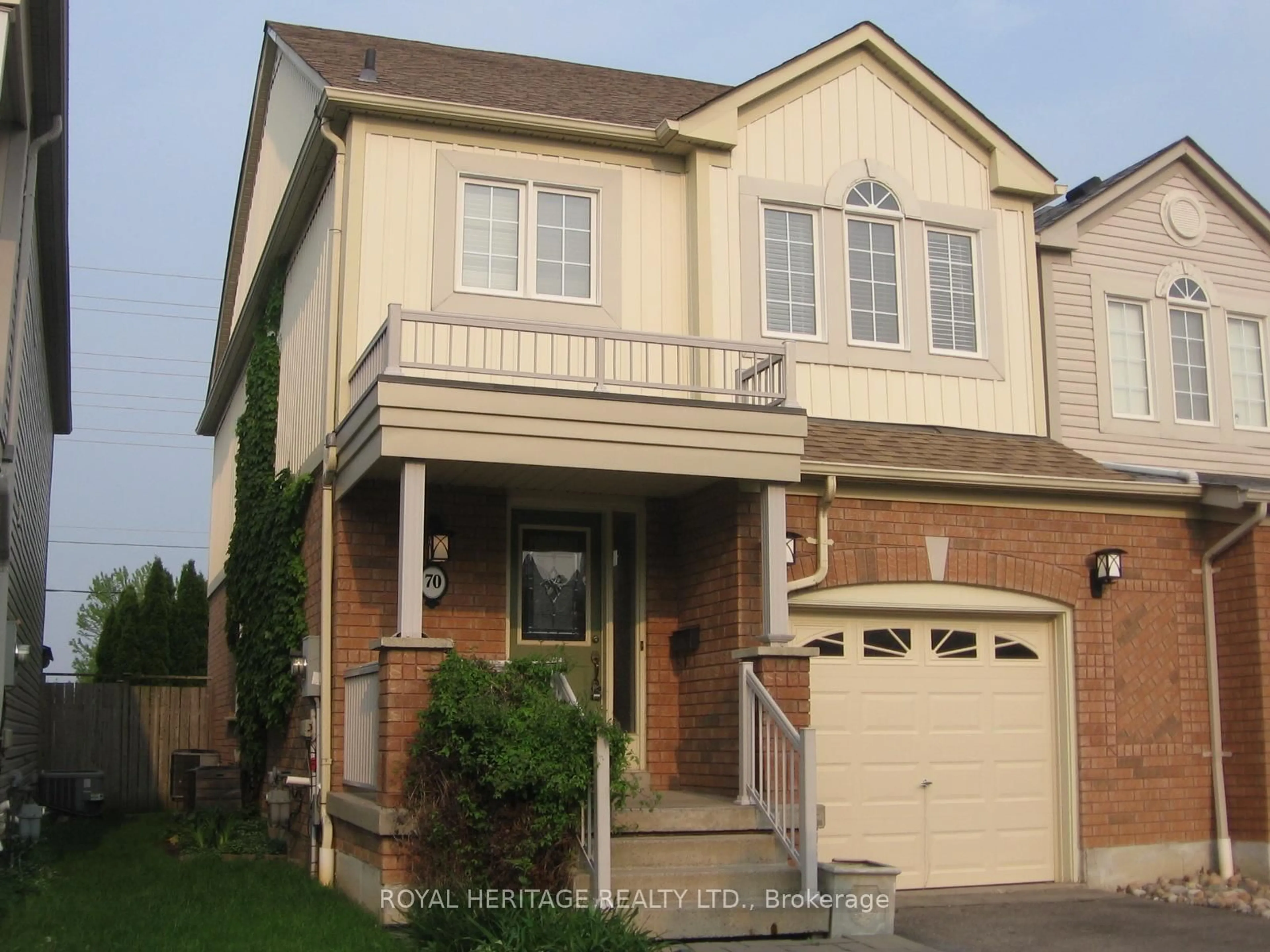 Home with vinyl exterior material, street for 70 Longueuil Pl, Whitby Ontario L1R 3H1