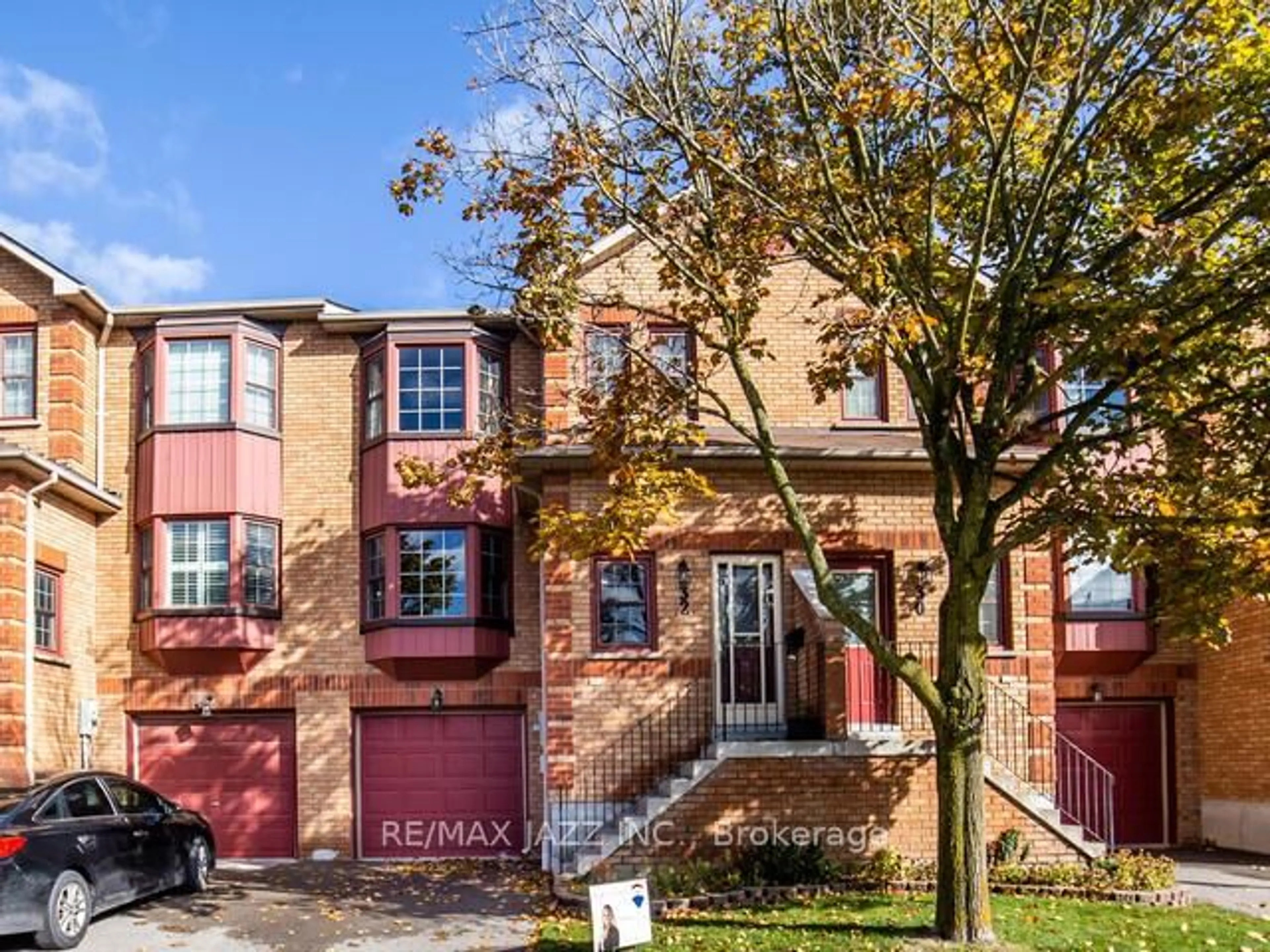 Home with brick exterior material, street for 1610 Crawforth St #25, Whitby Ontario L1N 9B1