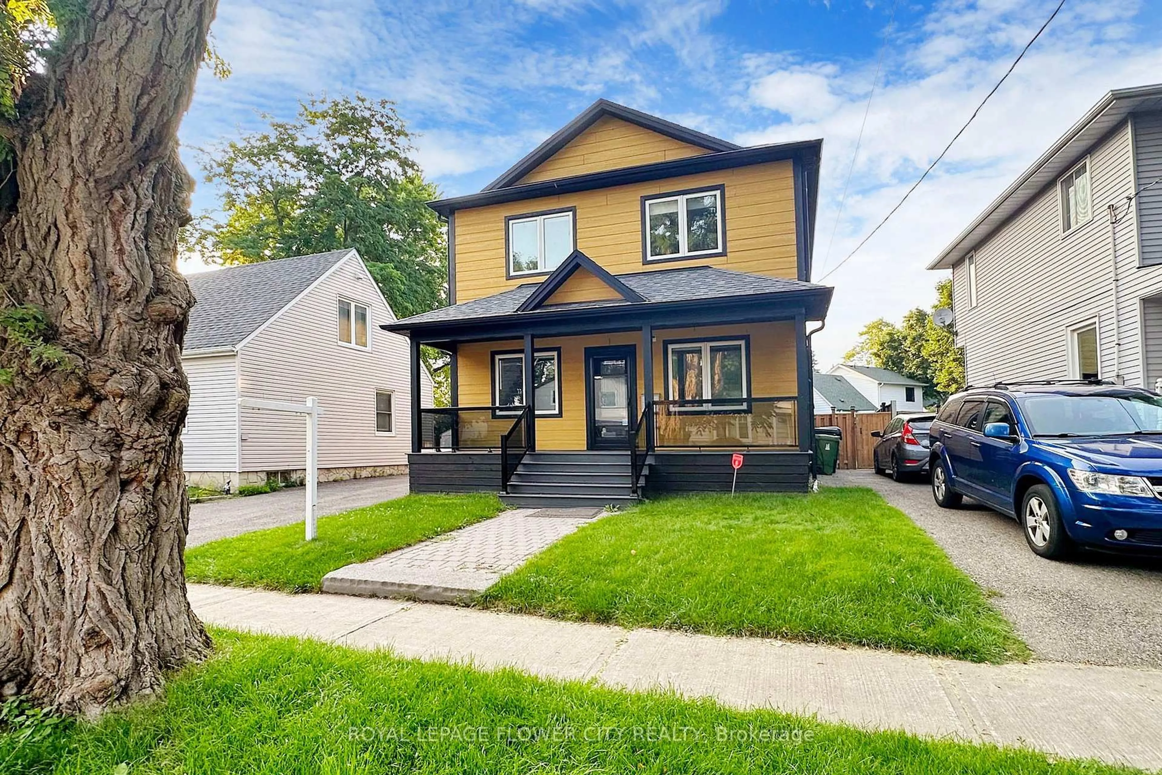 Home with vinyl exterior material, street for 8 Furnival Rd, Toronto Ontario M4B 1W2