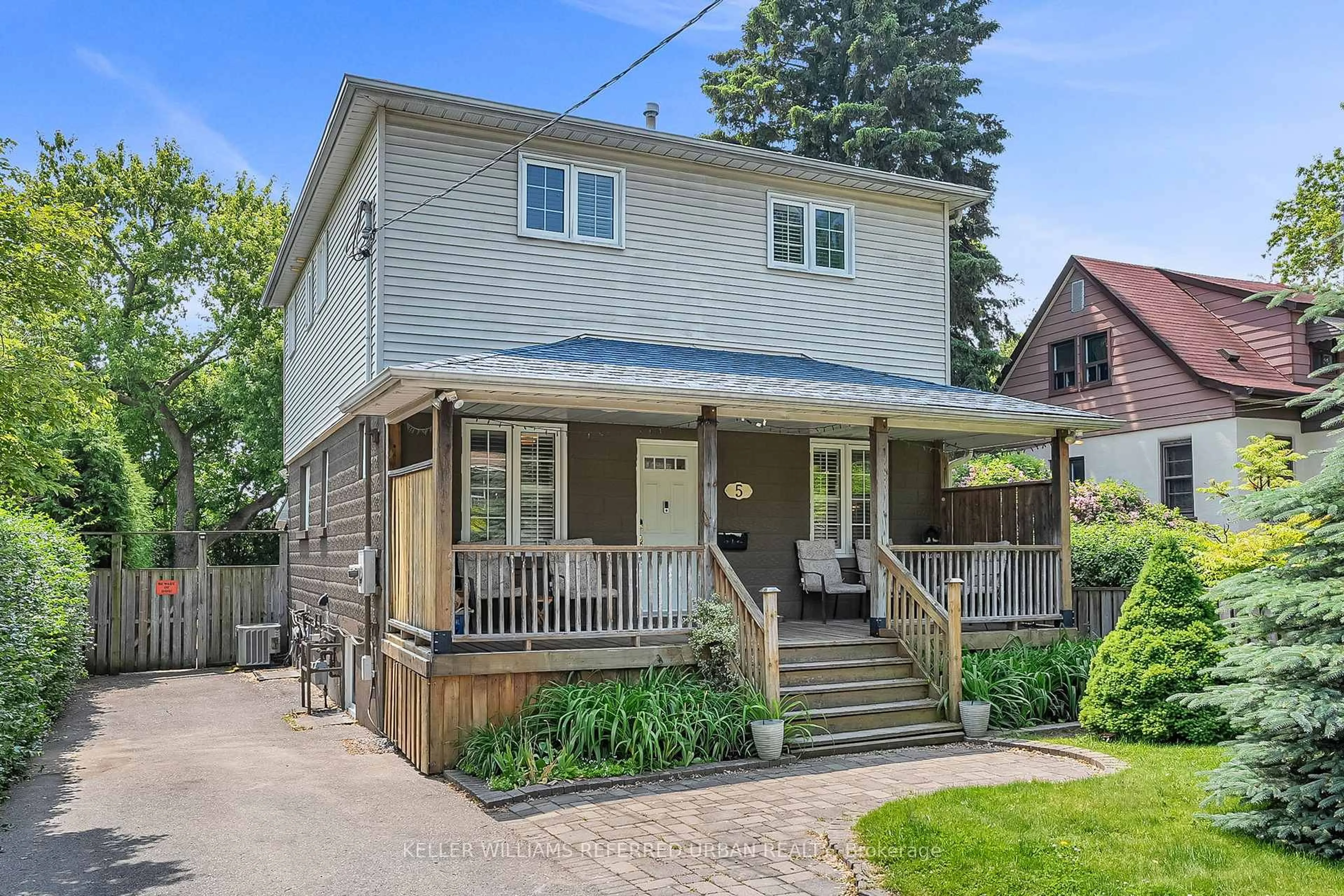 Home with brick exterior material, street for 5 Donora Dr, Toronto Ontario M4B 1B3