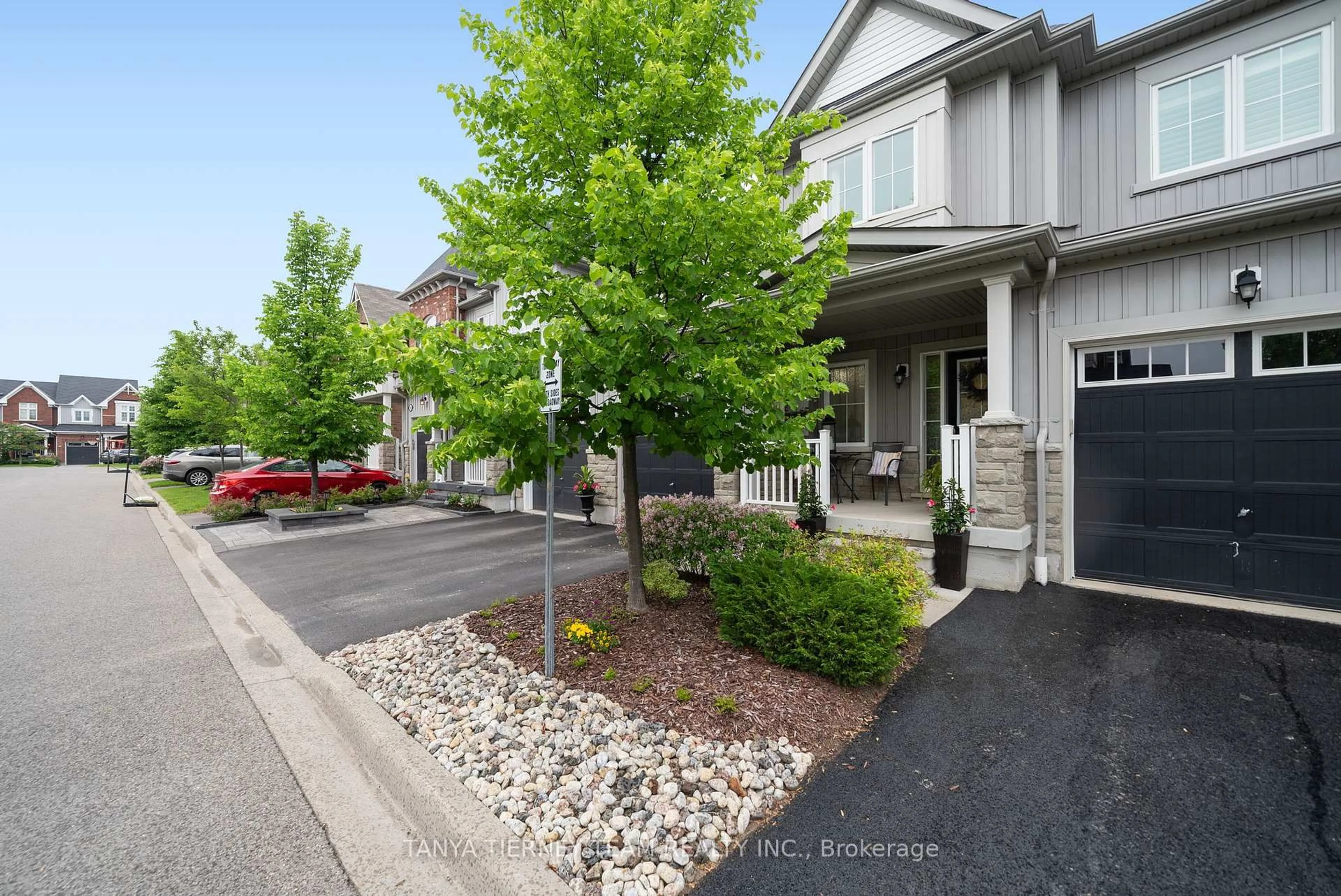 Patio, street for 30 Lambdon Way, Whitby Ontario L1M 0L3