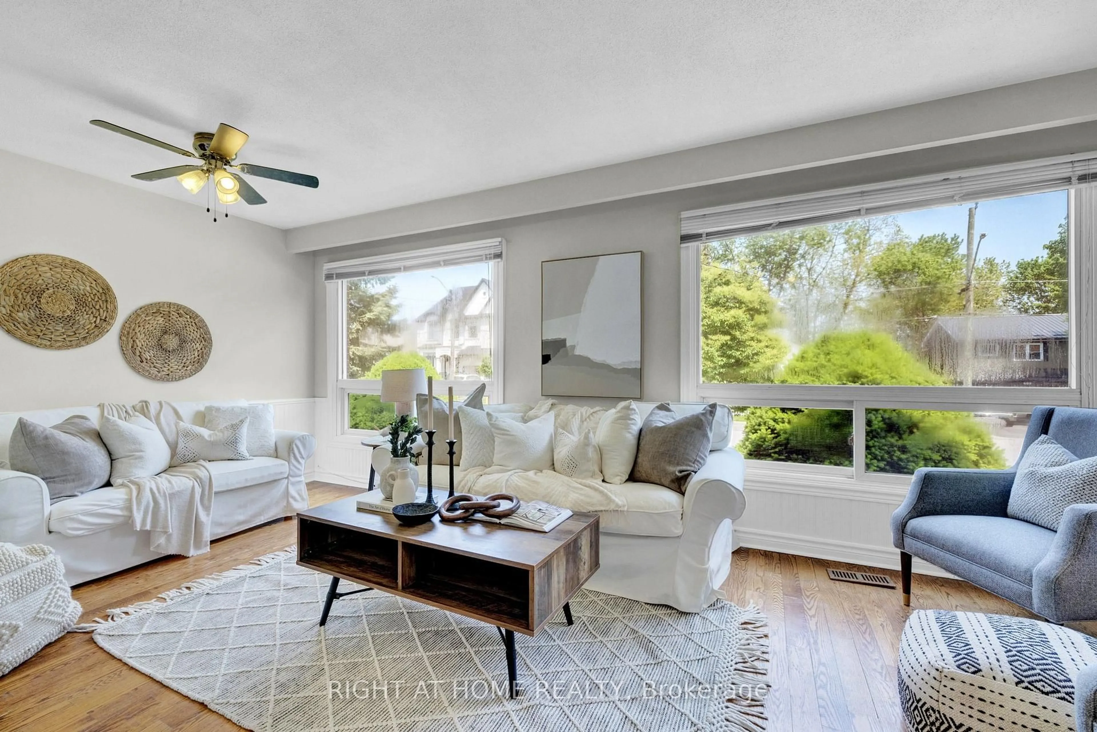 Living room with furniture, unknown for 696 Victory Dr, Pickering Ontario L1W 2S2