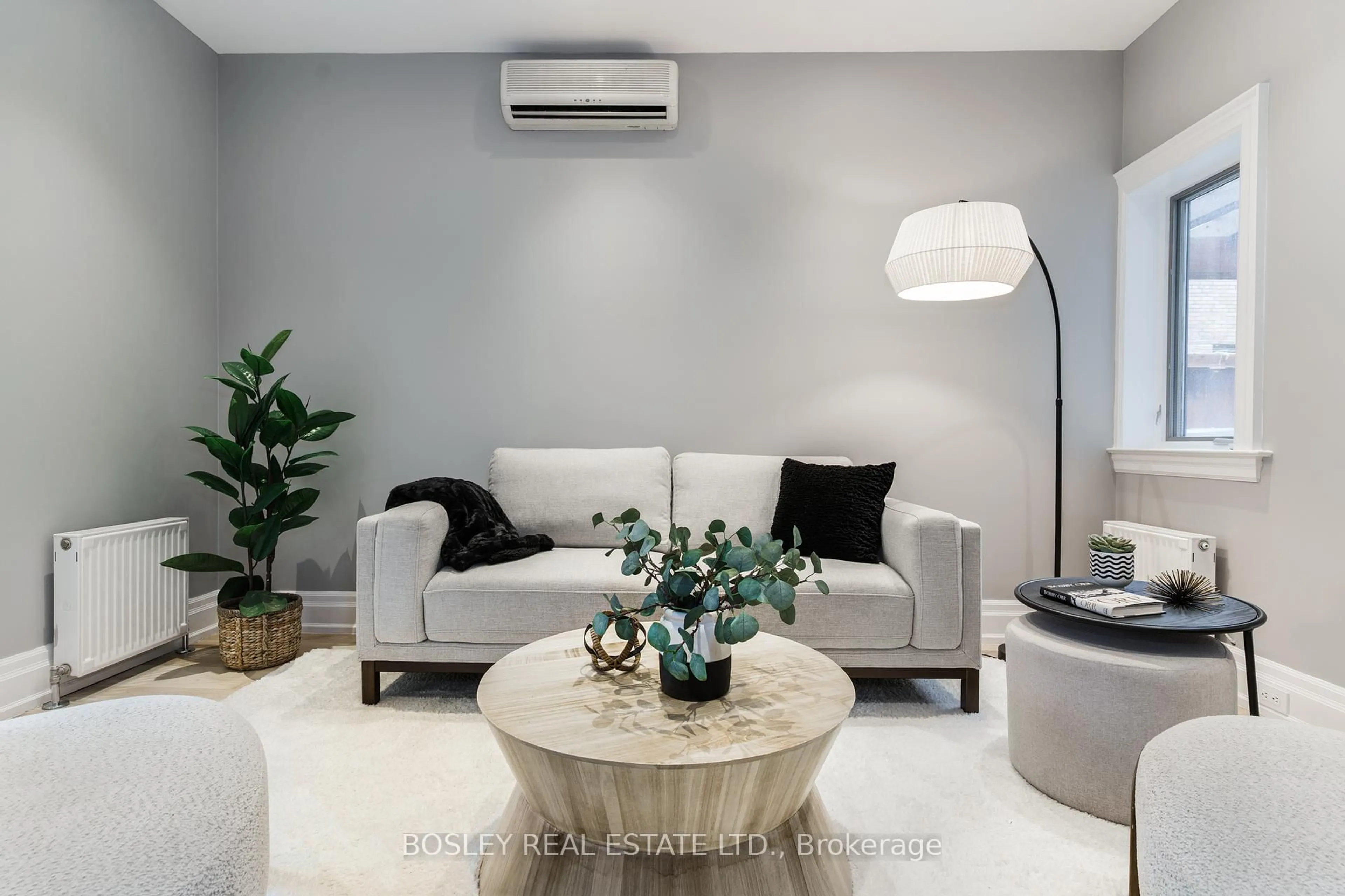 Living room with furniture, unknown for 42 Logan Ave, Toronto Ontario M4M 2M8
