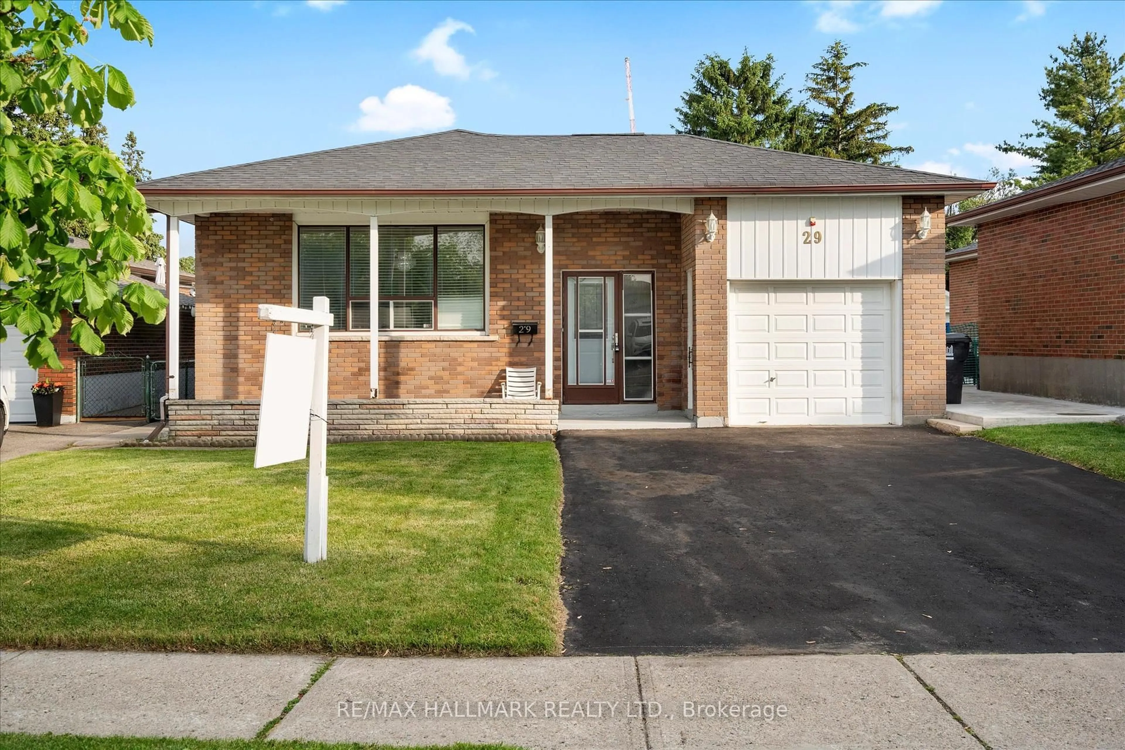 Home with brick exterior material, street for 29 Chipper Cres, Toronto Ontario M1K 4R4
