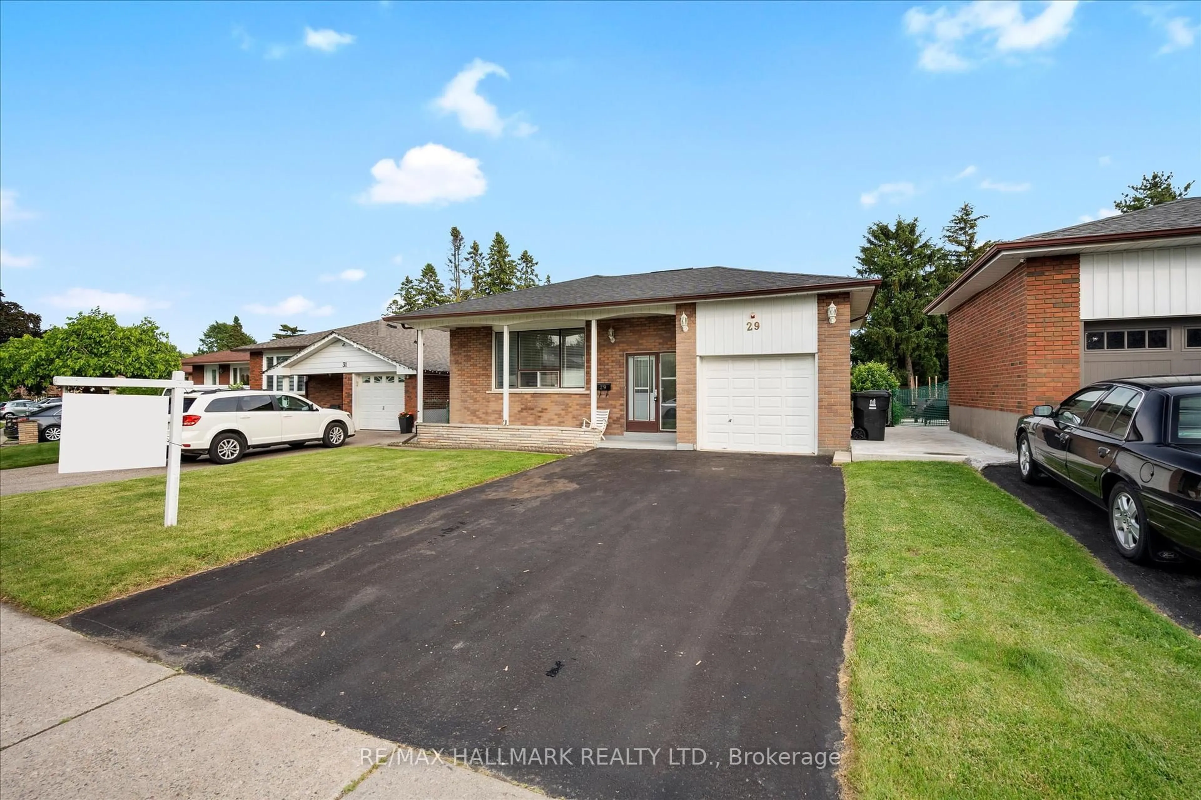 Home with brick exterior material, street for 29 Chipper Cres, Toronto Ontario M1K 4R4