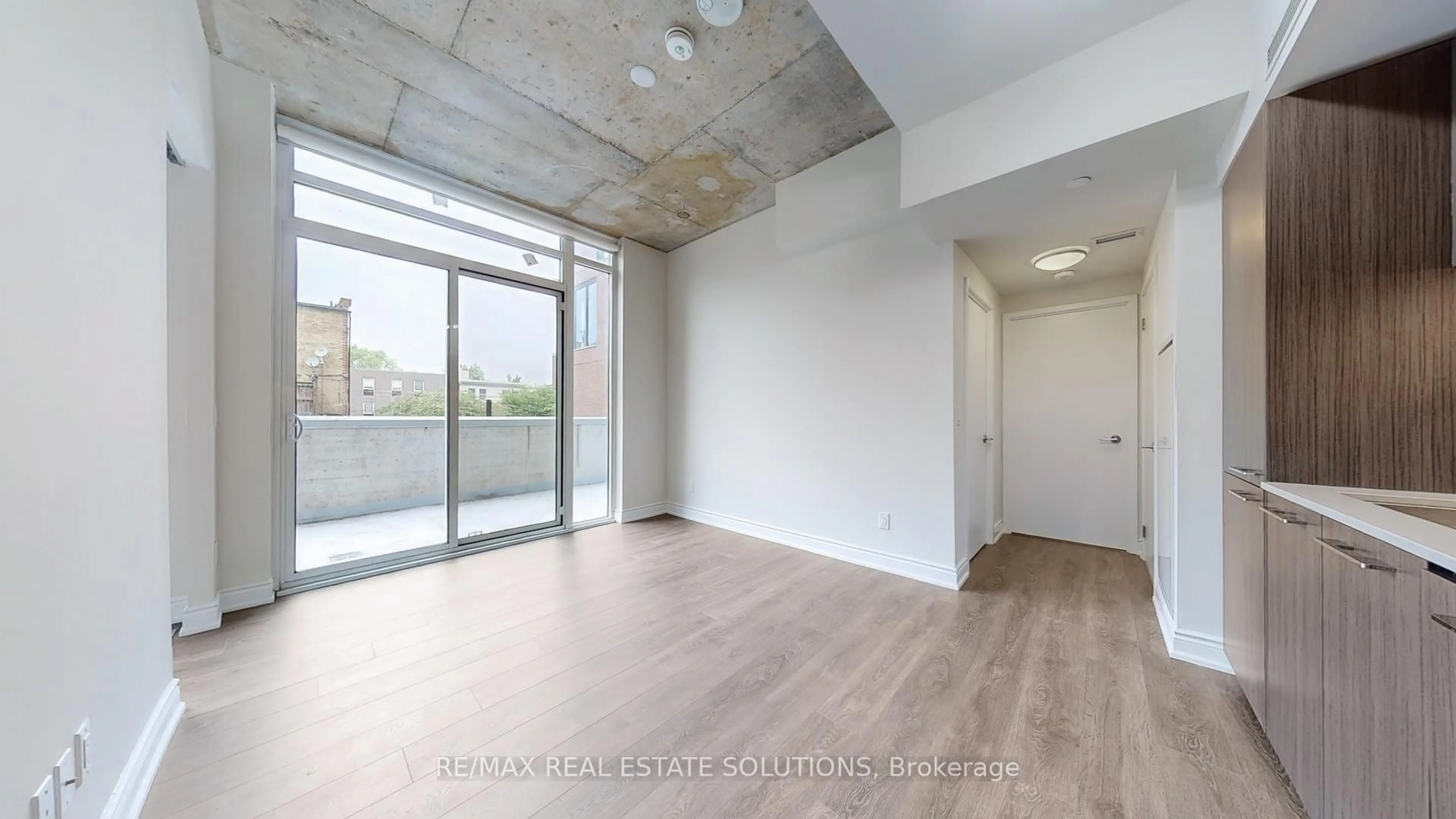 A pic of a room for 30 Baseball Pl #210, Toronto Ontario M4M 0E8