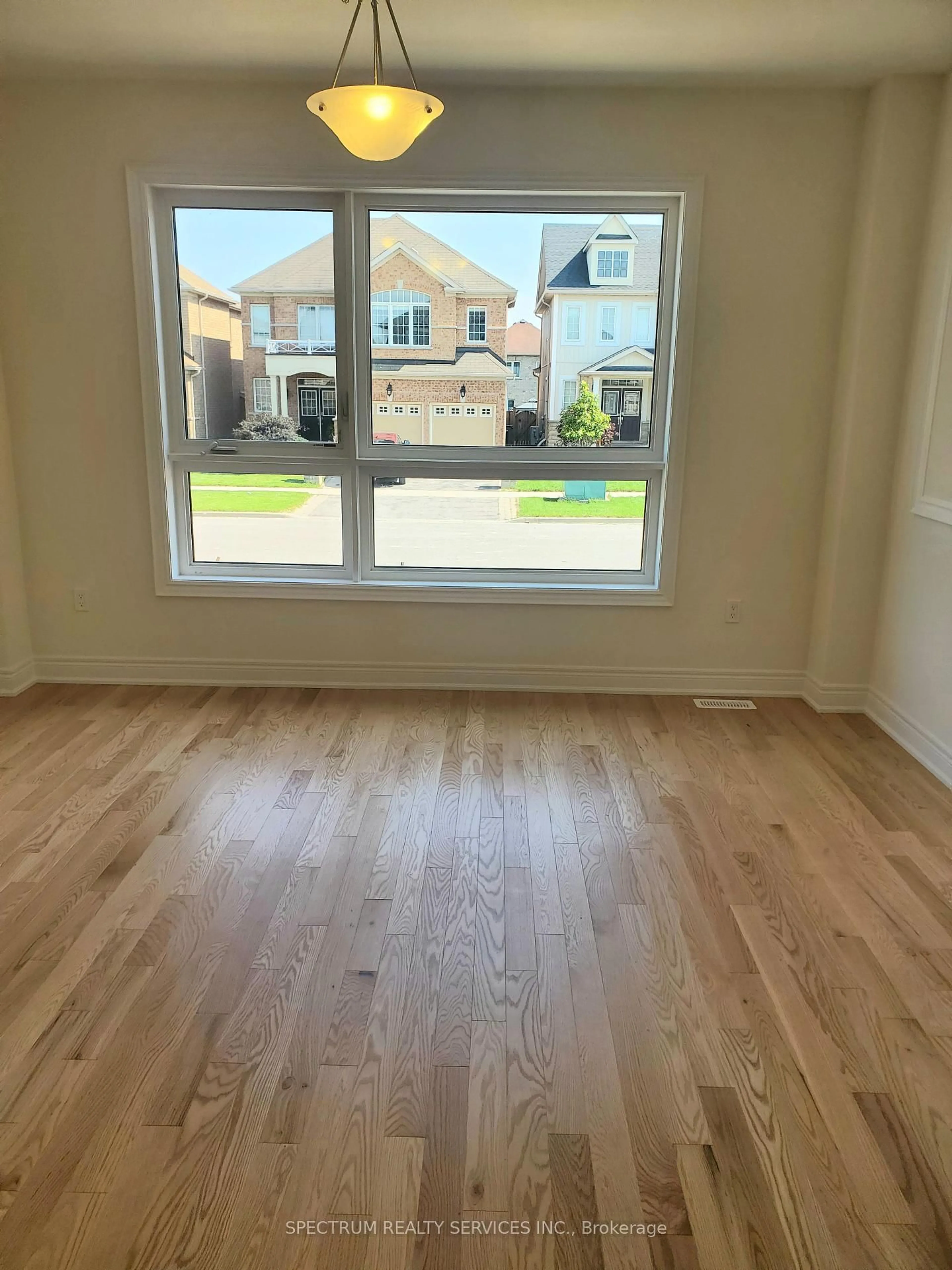 A pic of a room for 1 Rogerson St, Clarington Ontario L1B 0W4