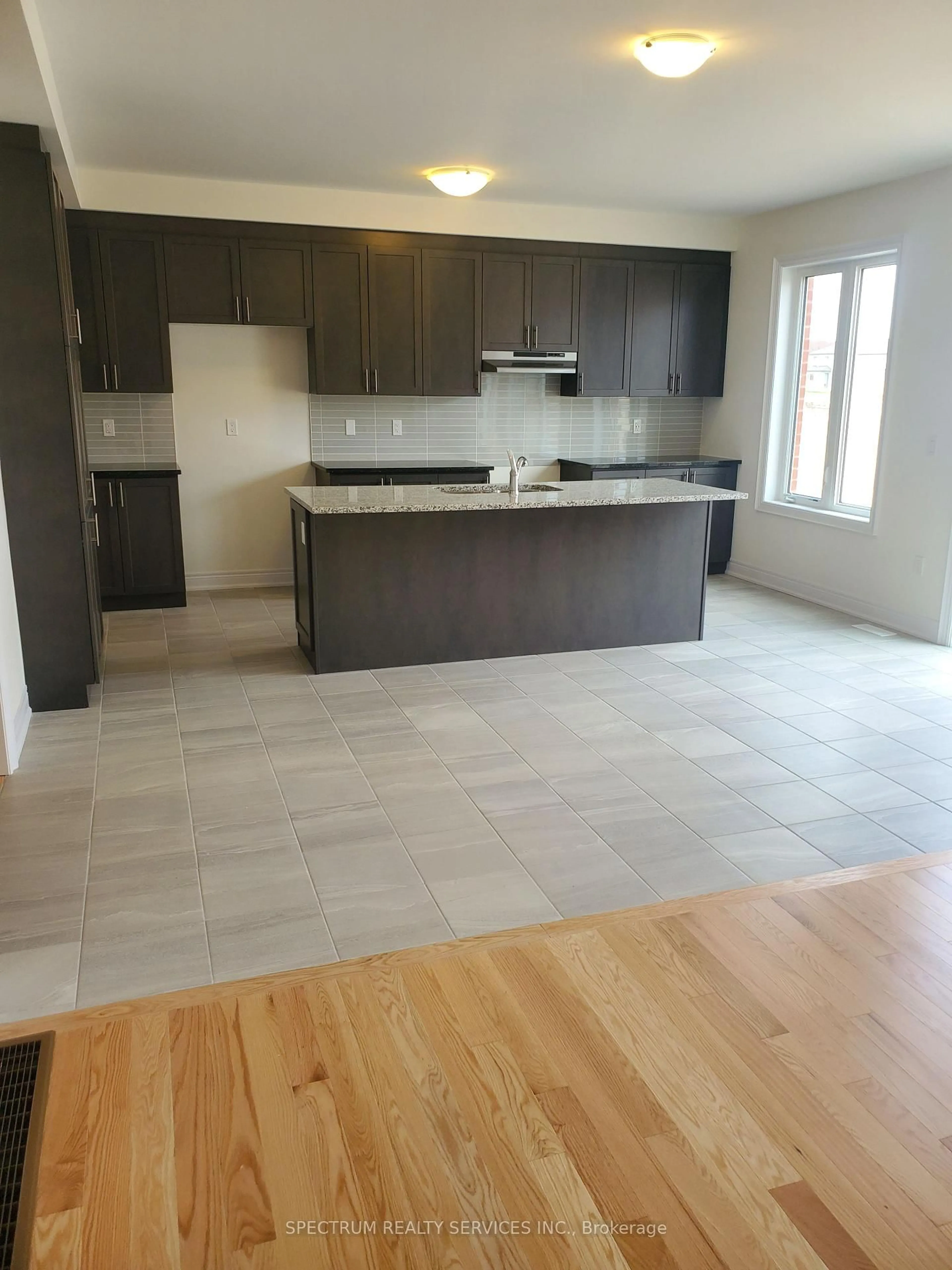 Open concept kitchen, ceramic/tile floor for 2291 Rudell Rd, Clarington Ontario L1B 0W4