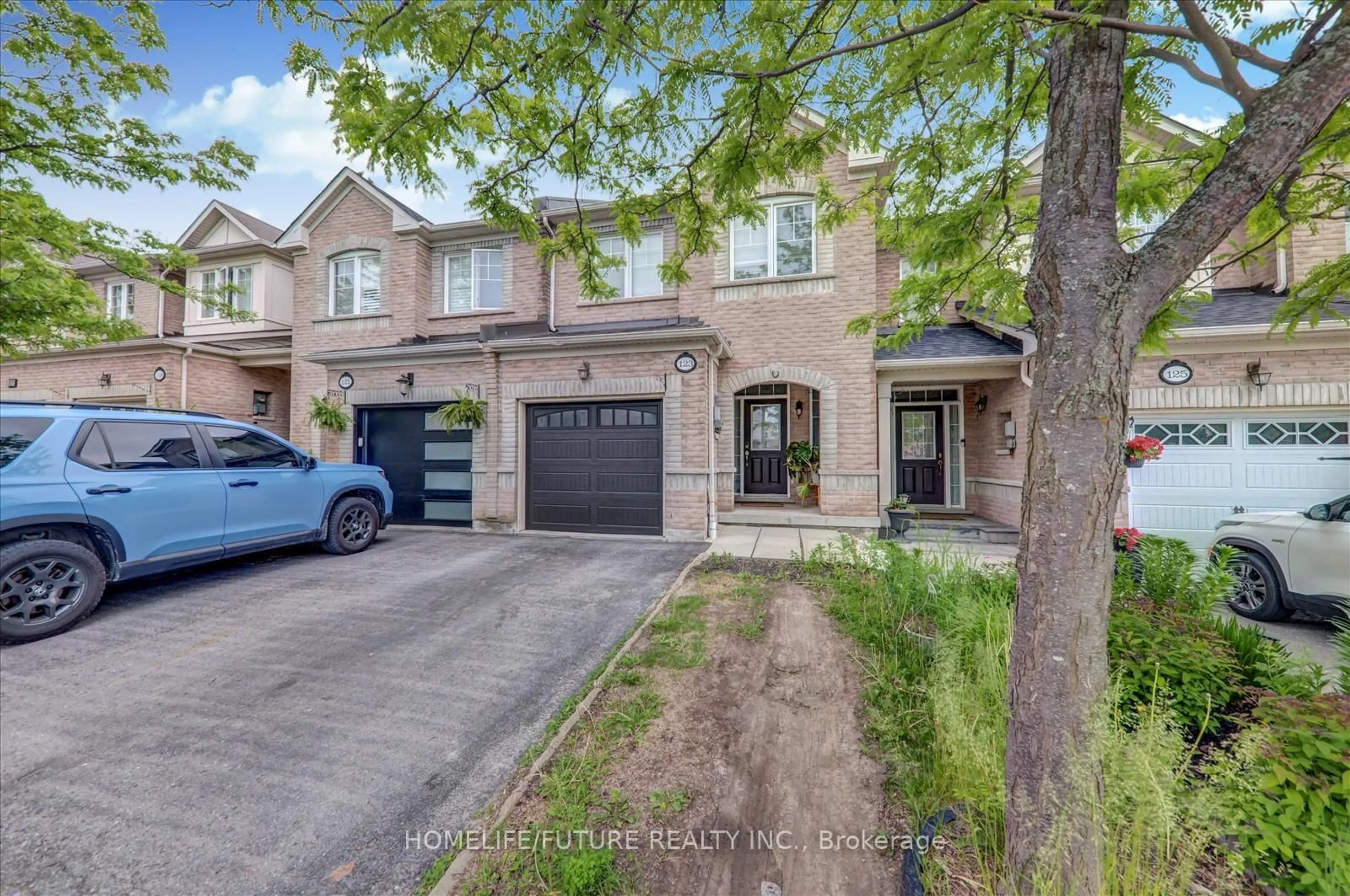 Home with brick exterior material, street for 123 Silverwood Circ, Ajax Ontario L1Z 0A4
