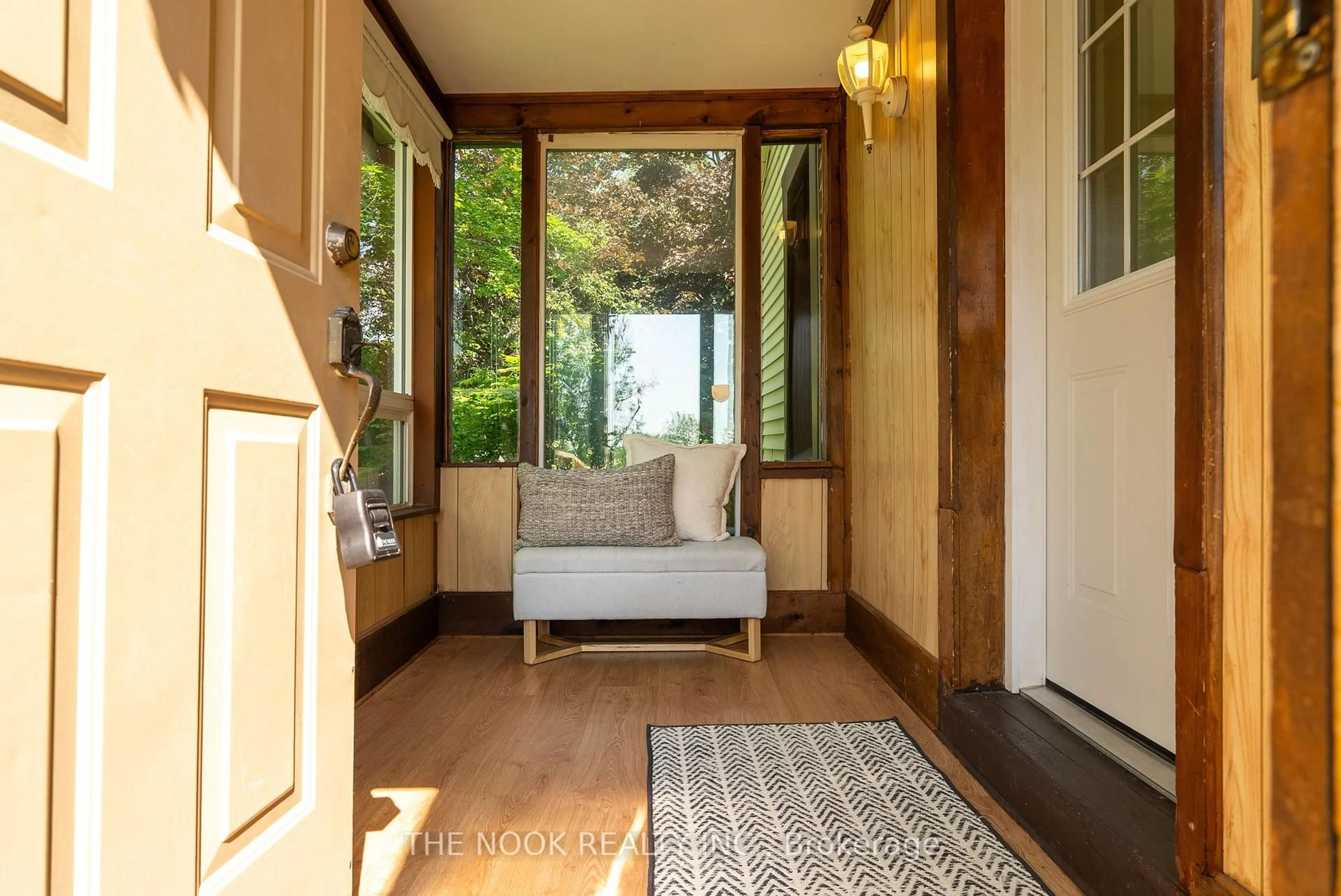 Indoor entryway for 3 North Division St, Clarington Ontario L0B 1J0