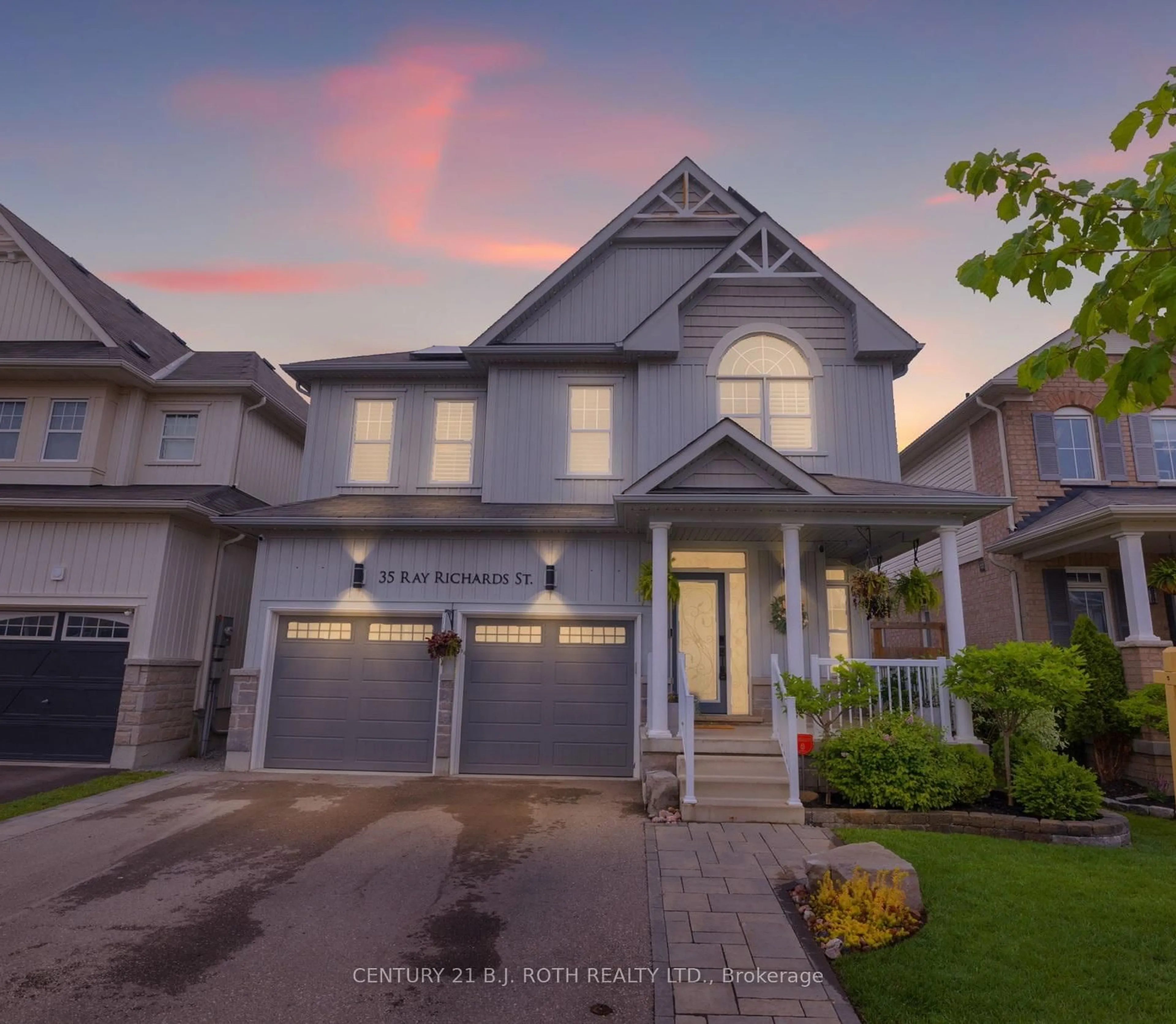 Home with vinyl exterior material, street for 35 Ray Richards St, Clarington Ontario L1C 0S9