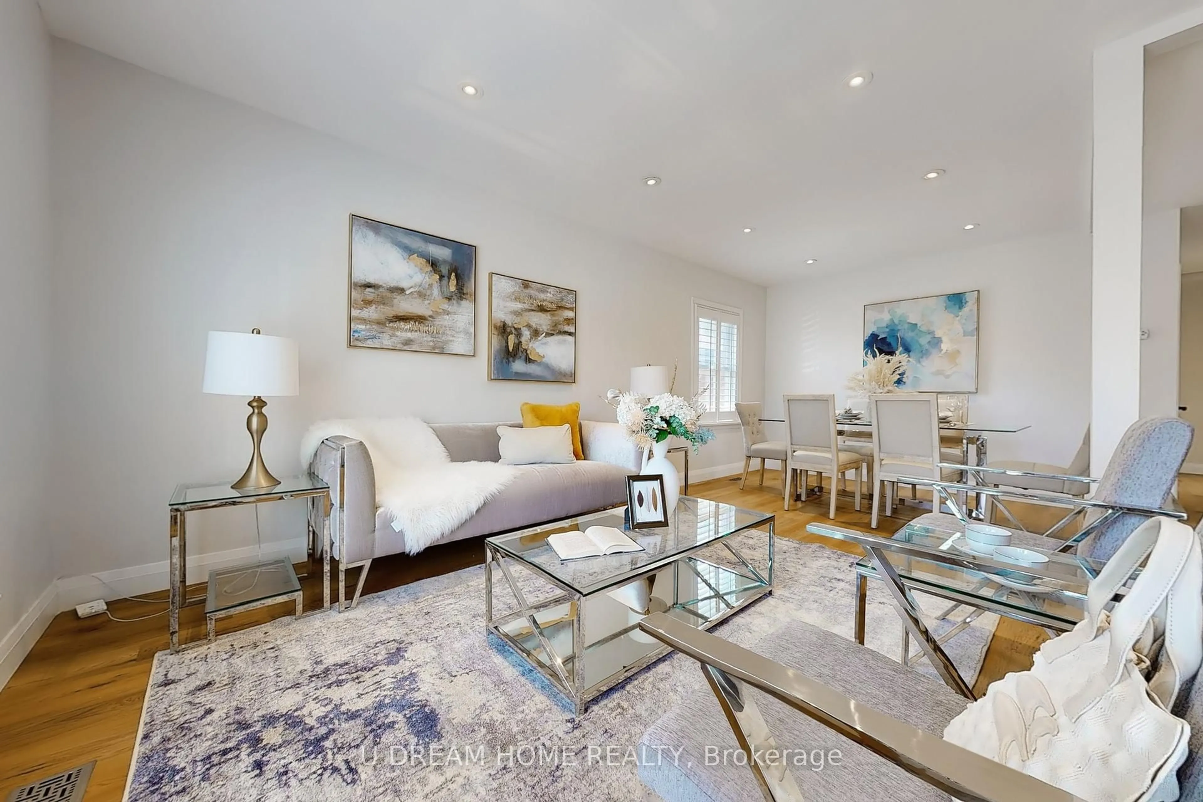 Living room with furniture, unknown for 22 Wayne Ave, Toronto Ontario M1R 1Y3