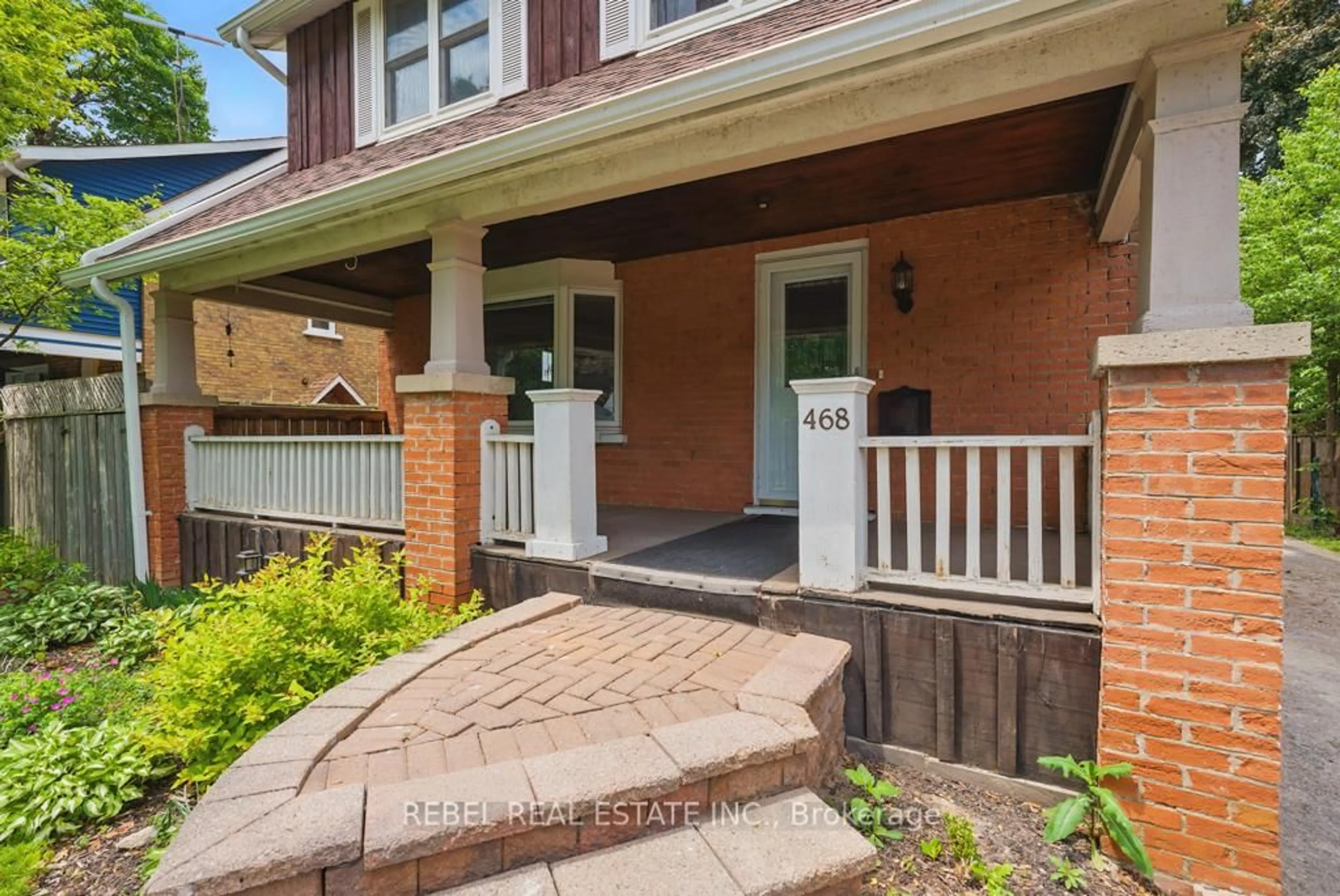 Home with brick exterior material, street for 468 Athol St, Oshawa Ontario L1H 1L6