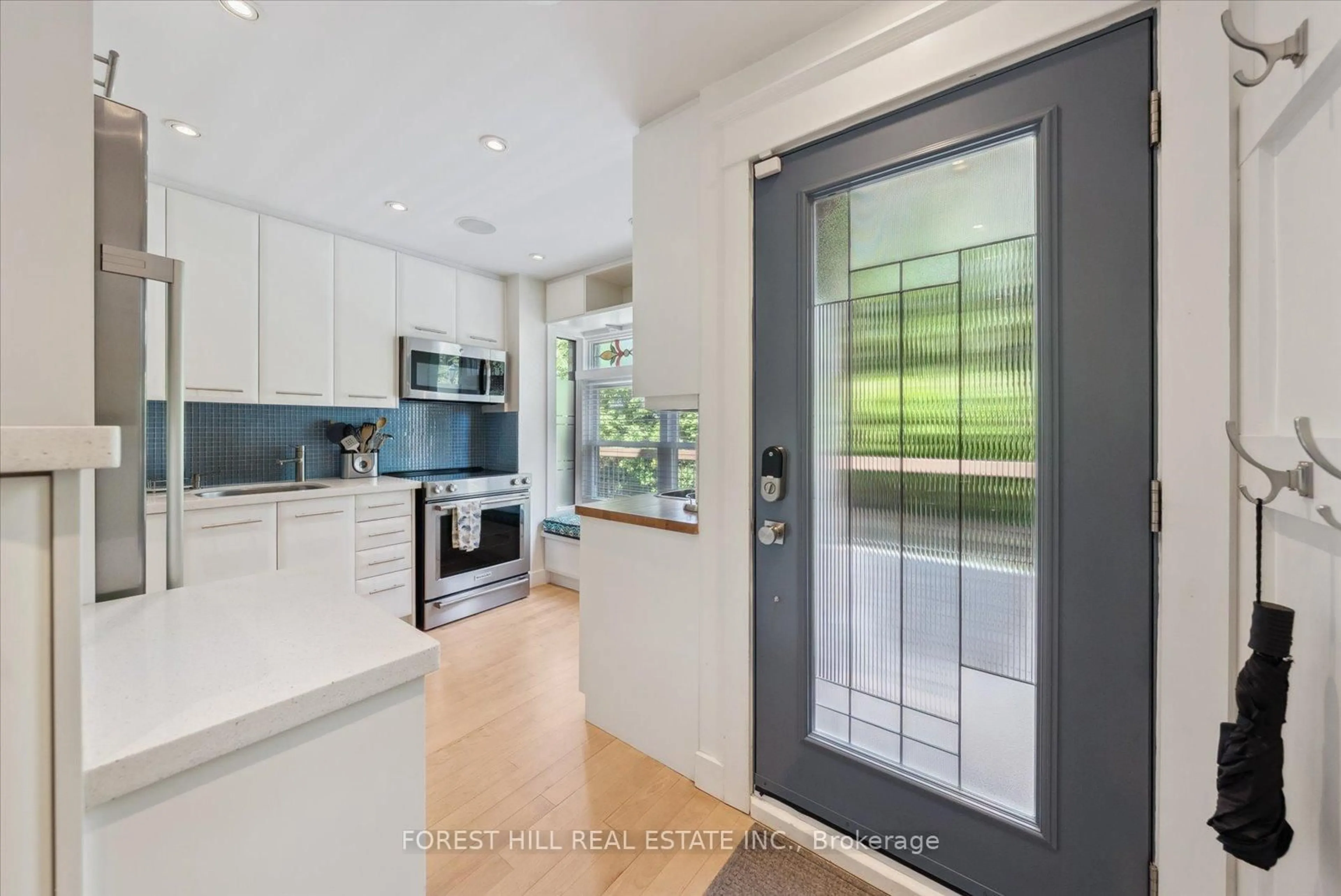 Open concept kitchen, ceramic/tile floor for 10 Buller Ave #7, Toronto Ontario M4L 1C1