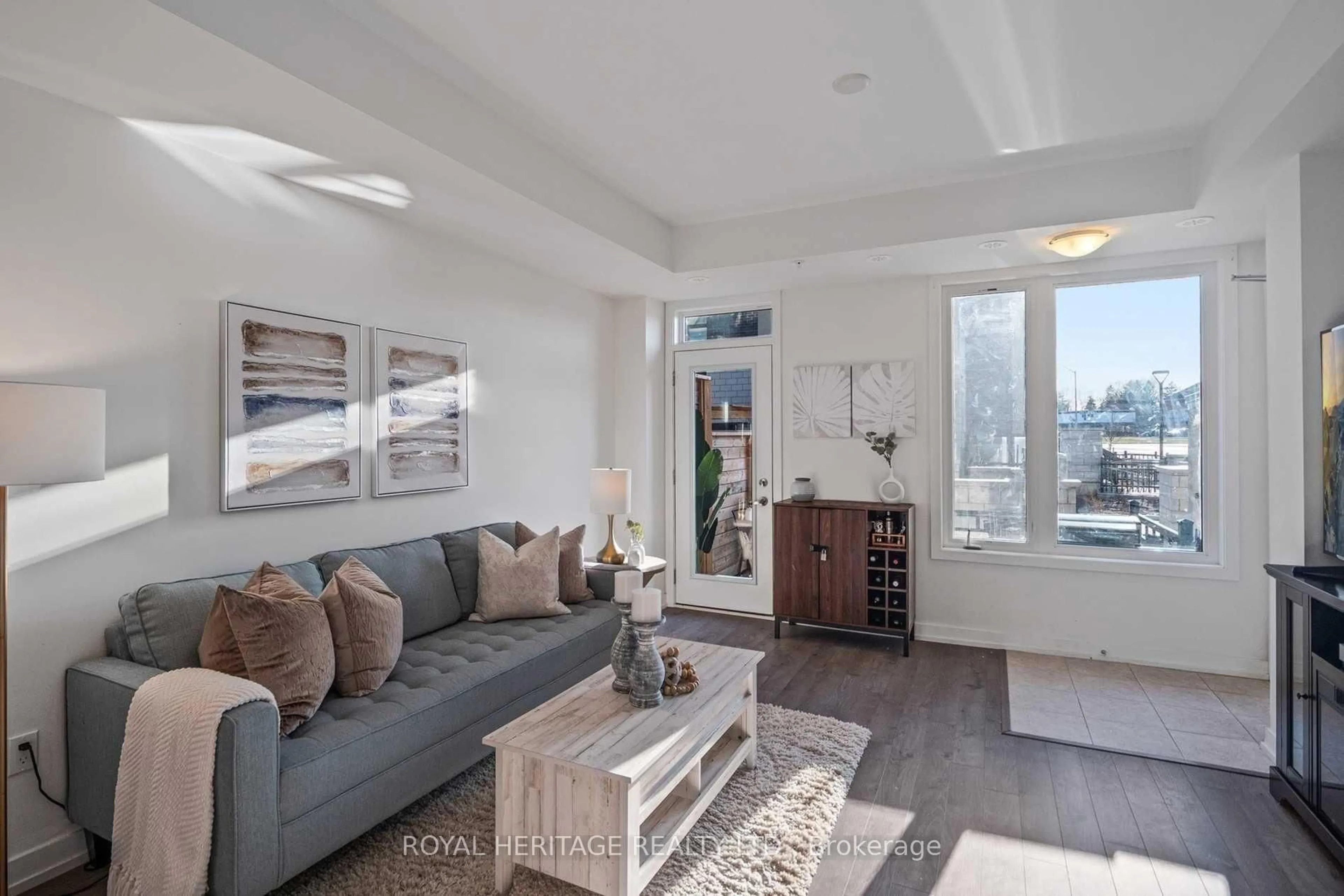 Living room with furniture, unknown for 1555 Kingston Rd #103, Pickering Ontario L1V 0E9