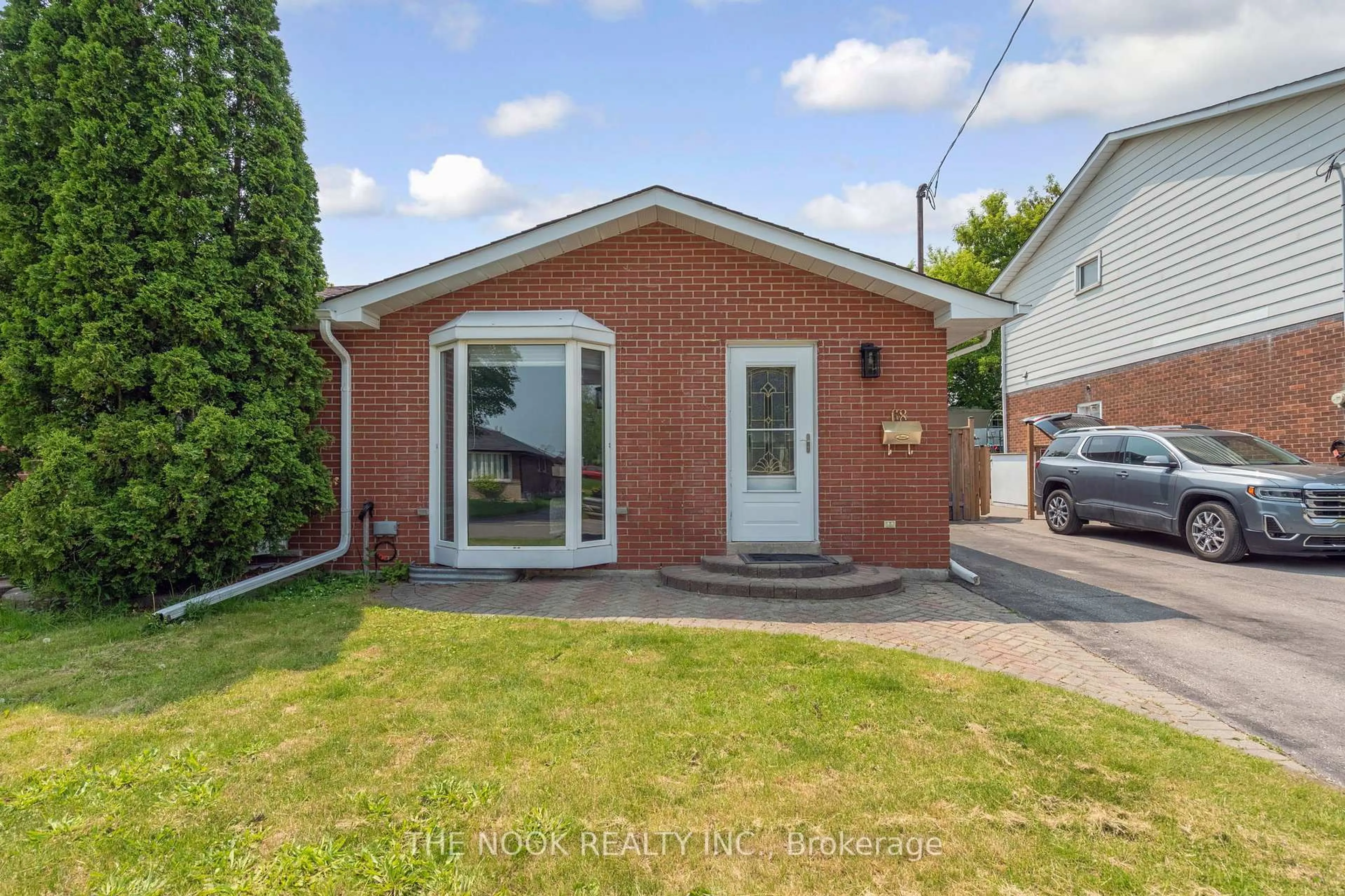 Home with brick exterior material, street for 68 Vancouver Crt, Oshawa Ontario L1J 5X2