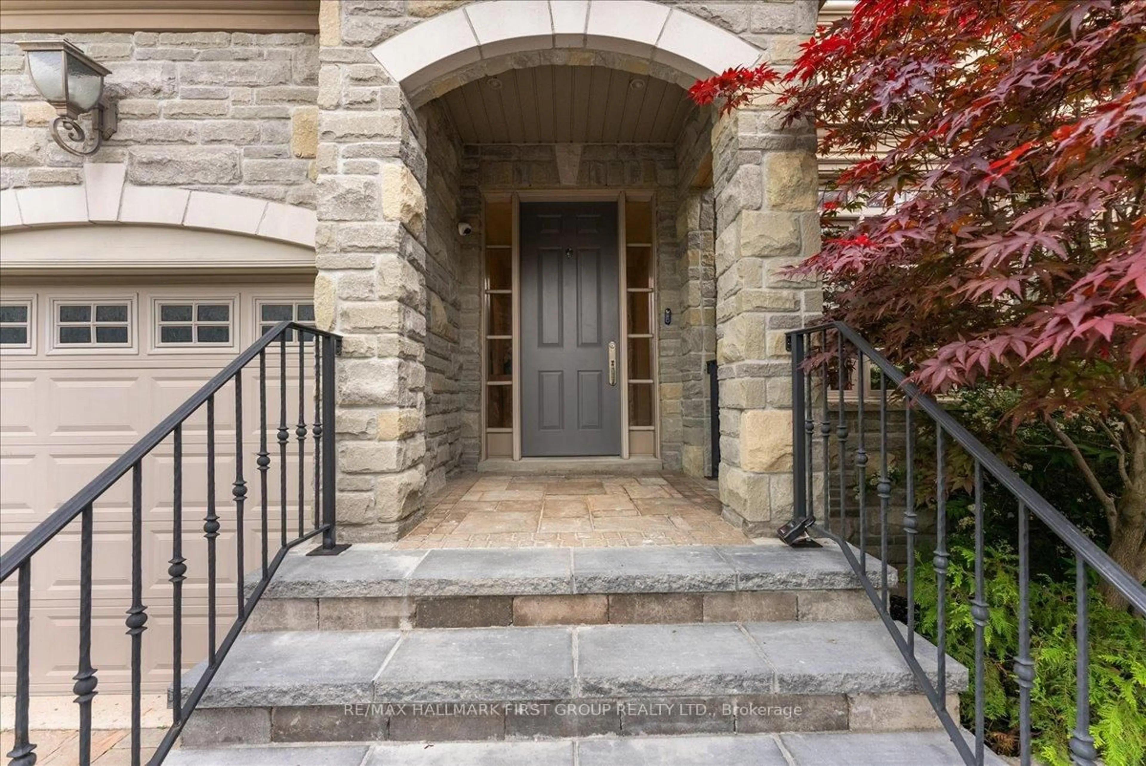 Indoor entryway for 1475 Altona Rd, Pickering Ontario L1V 1M4