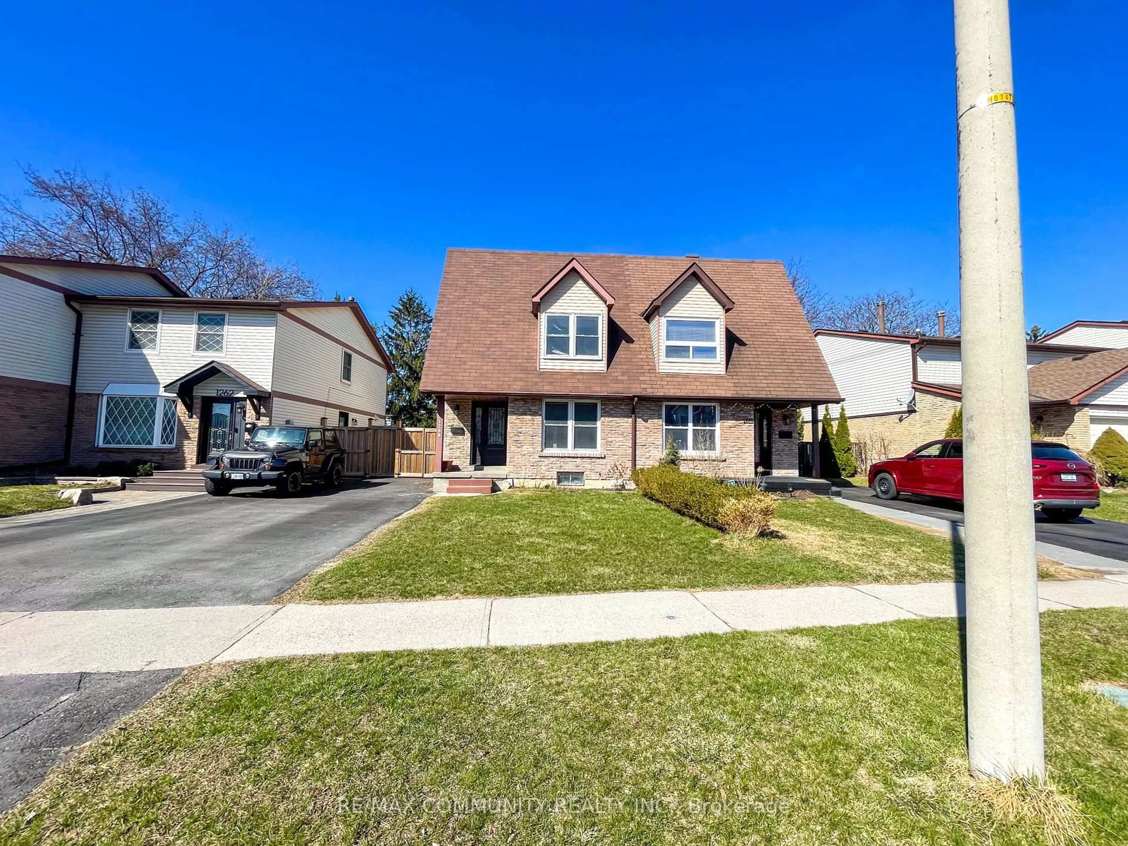 Unknown for 1268 Trowbridge Dr, Oshawa Ontario L1G 7H2