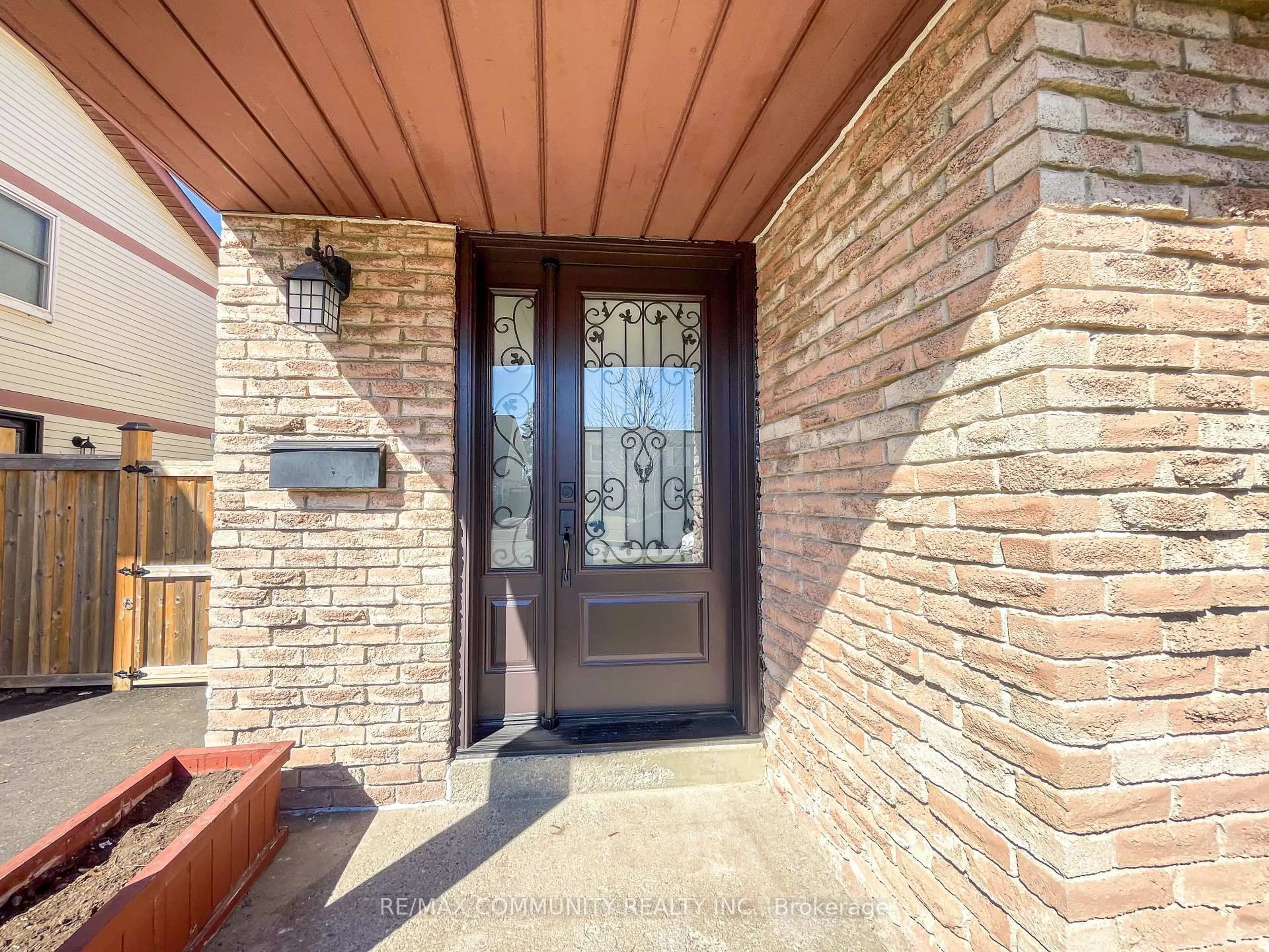 Home with brick exterior material, street for 1268 Trowbridge Dr, Oshawa Ontario L1G 7H2