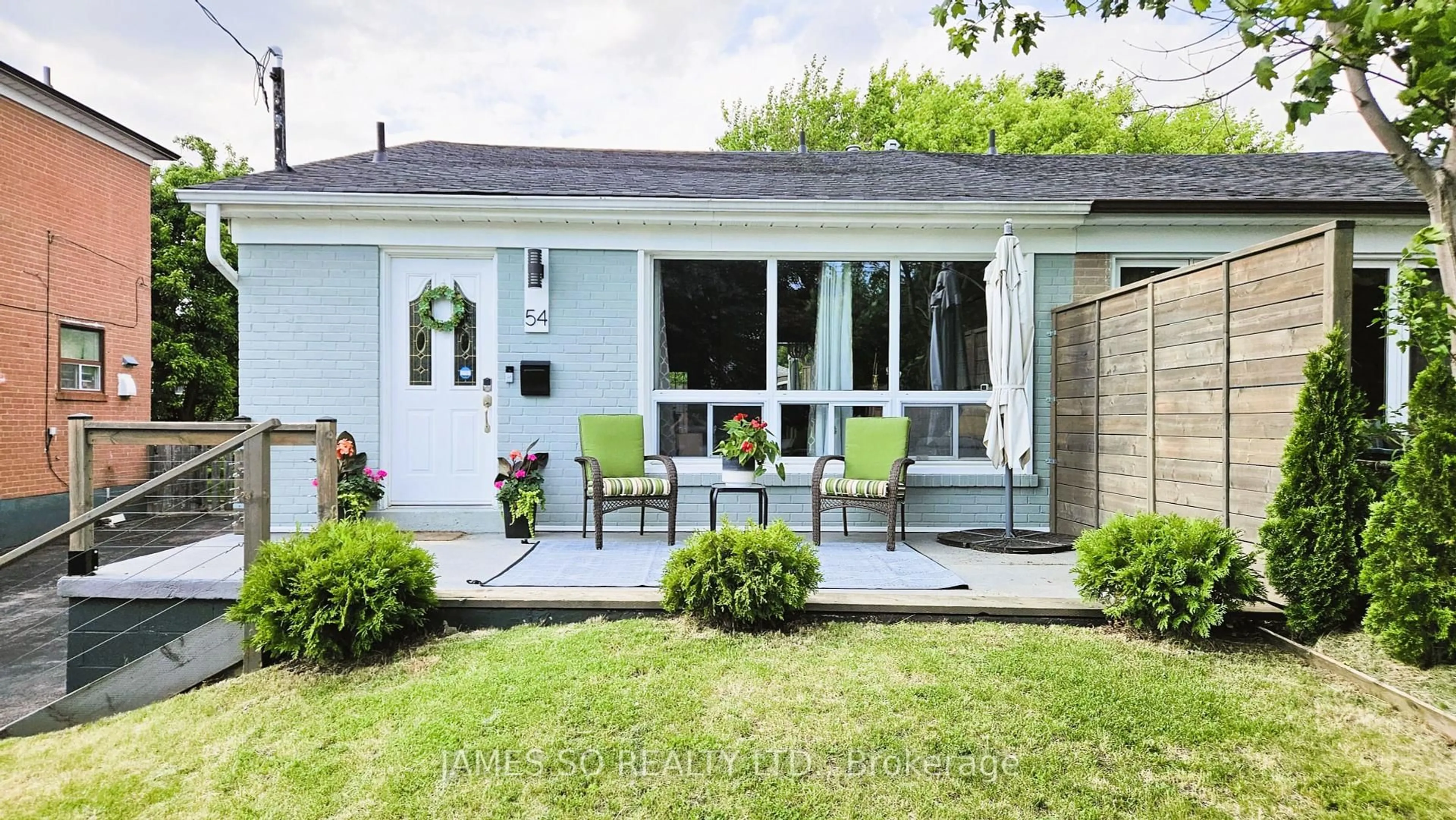 Patio, street for 54 Newlands Ave, Toronto Ontario M1L 1R9