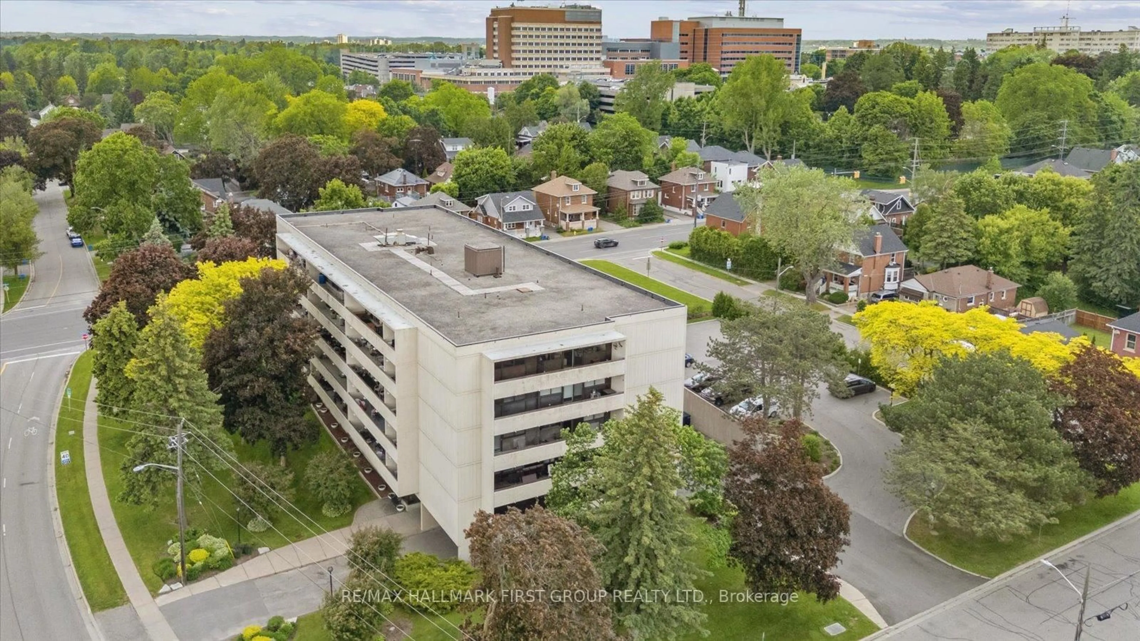 A pic from outside/outdoor area/front of a property/back of a property/a pic from drone, city buildings view from balcony for 120 Elgin St #508, Oshawa Ontario L1G 1S7