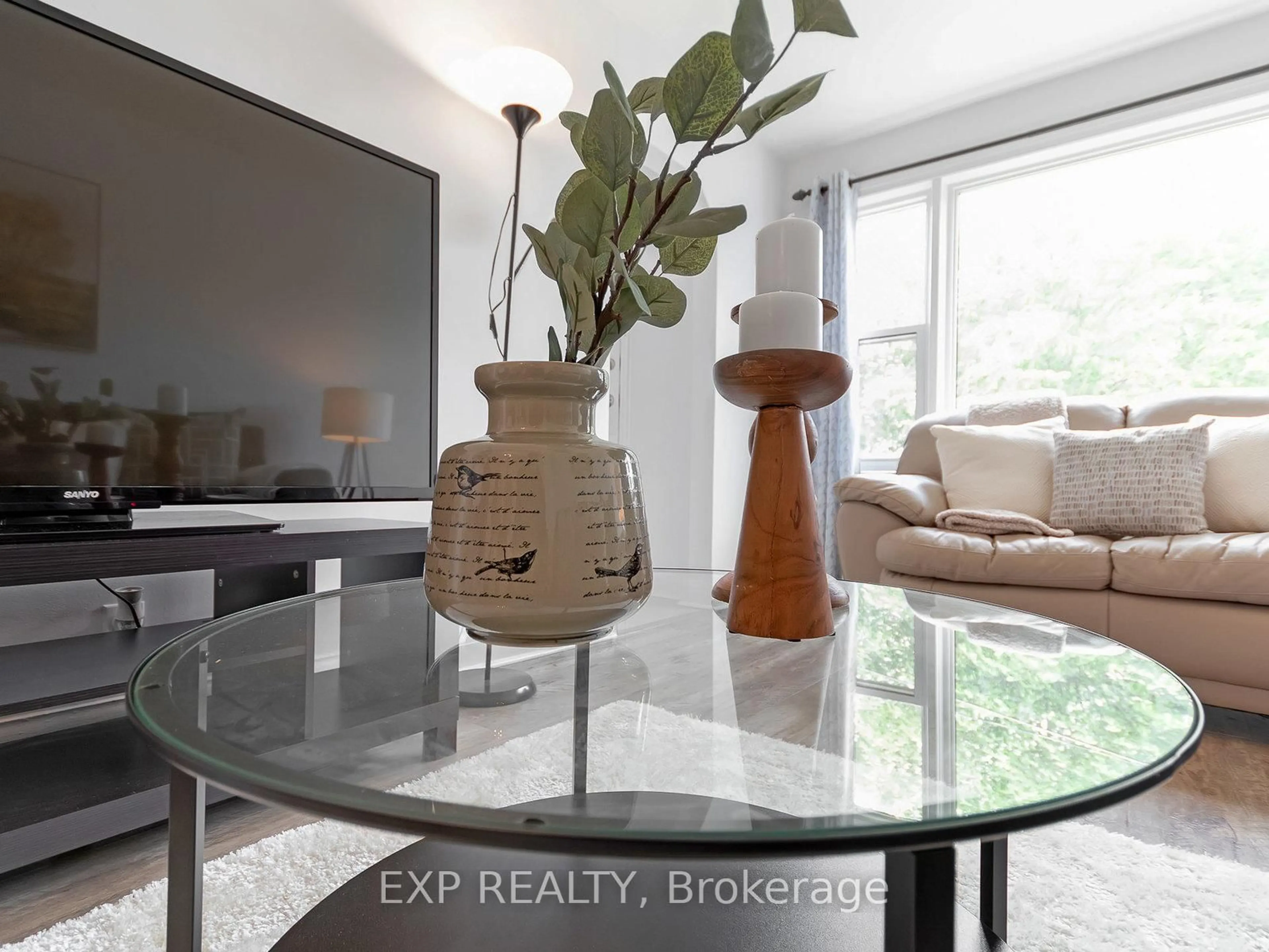 Unknown for 90 Meighen Ave, Toronto Ontario M4B 2H7