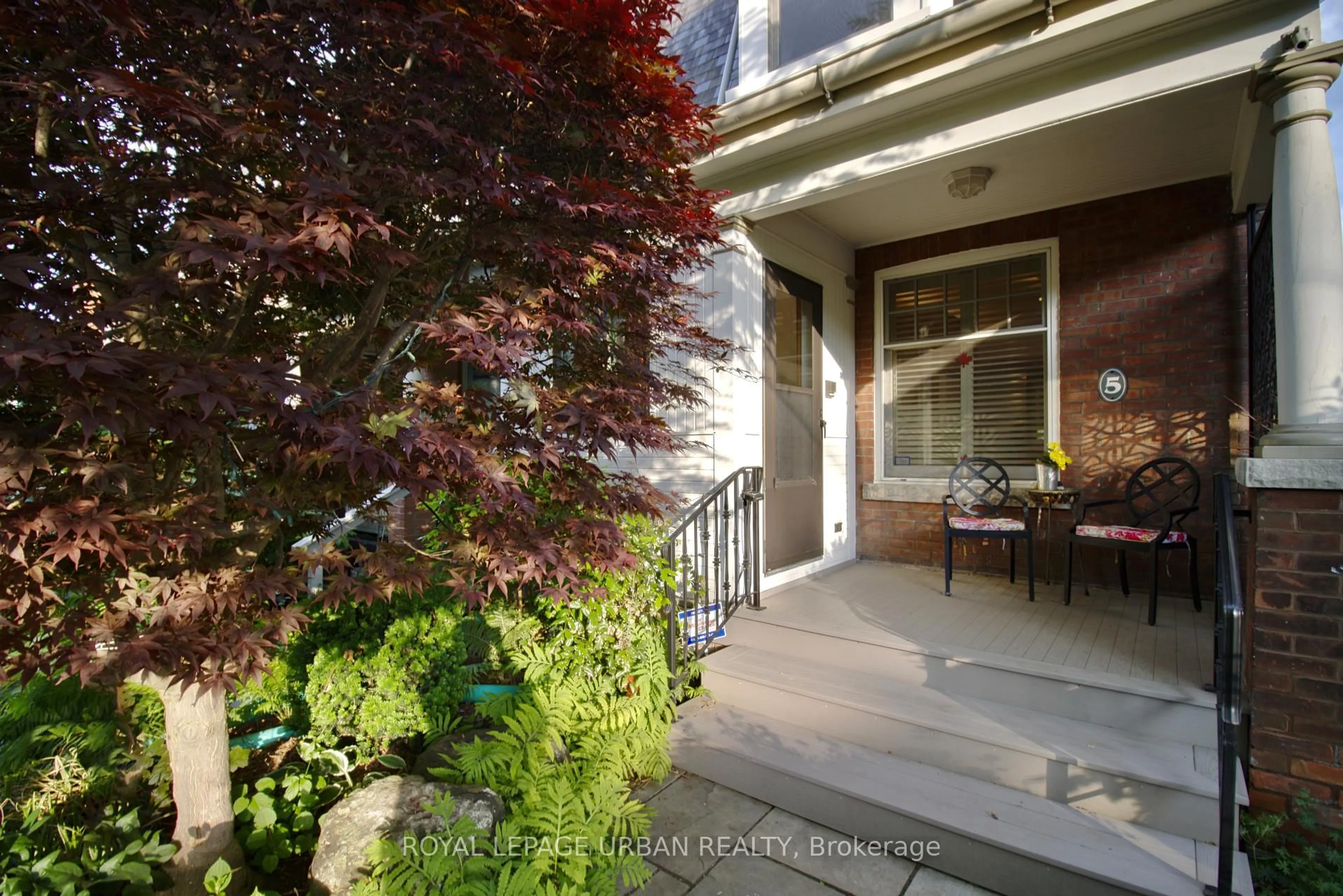 Patio, street for 5 Grandview Ave, Toronto Ontario M4K 1J1