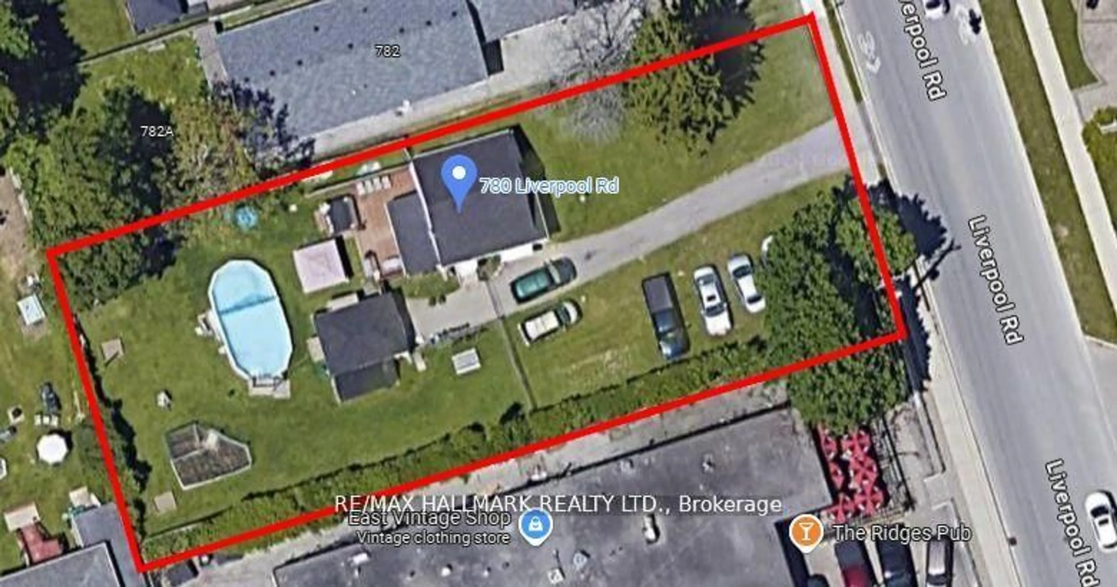 A pic from outside/outdoor area/front of a property/back of a property/a pic from drone, street for 780 Liverpool Rd, Pickering Ontario L1W 1S1