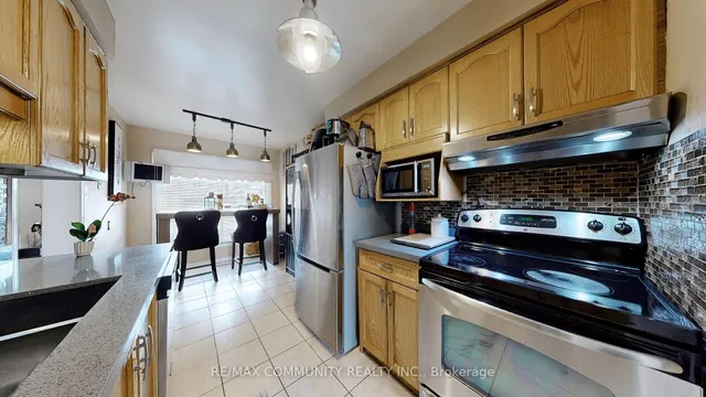 Additional property image - 27 Granada Cres