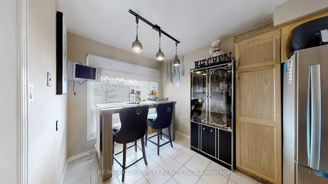 Additional property image - 27 Granada Cres