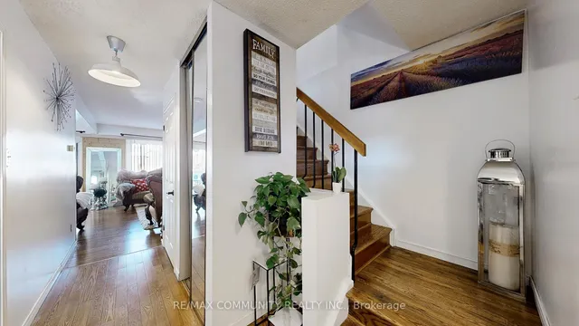 Additional property image - 27 Granada Cres