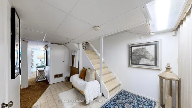 Additional property image - 27 Granada Cres