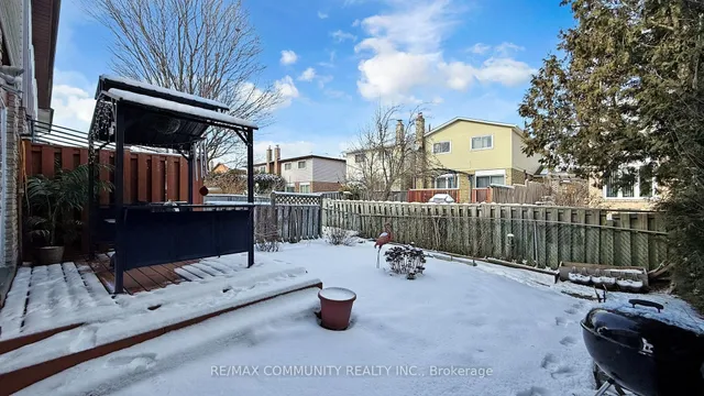 Additional property image - 27 Granada Cres
