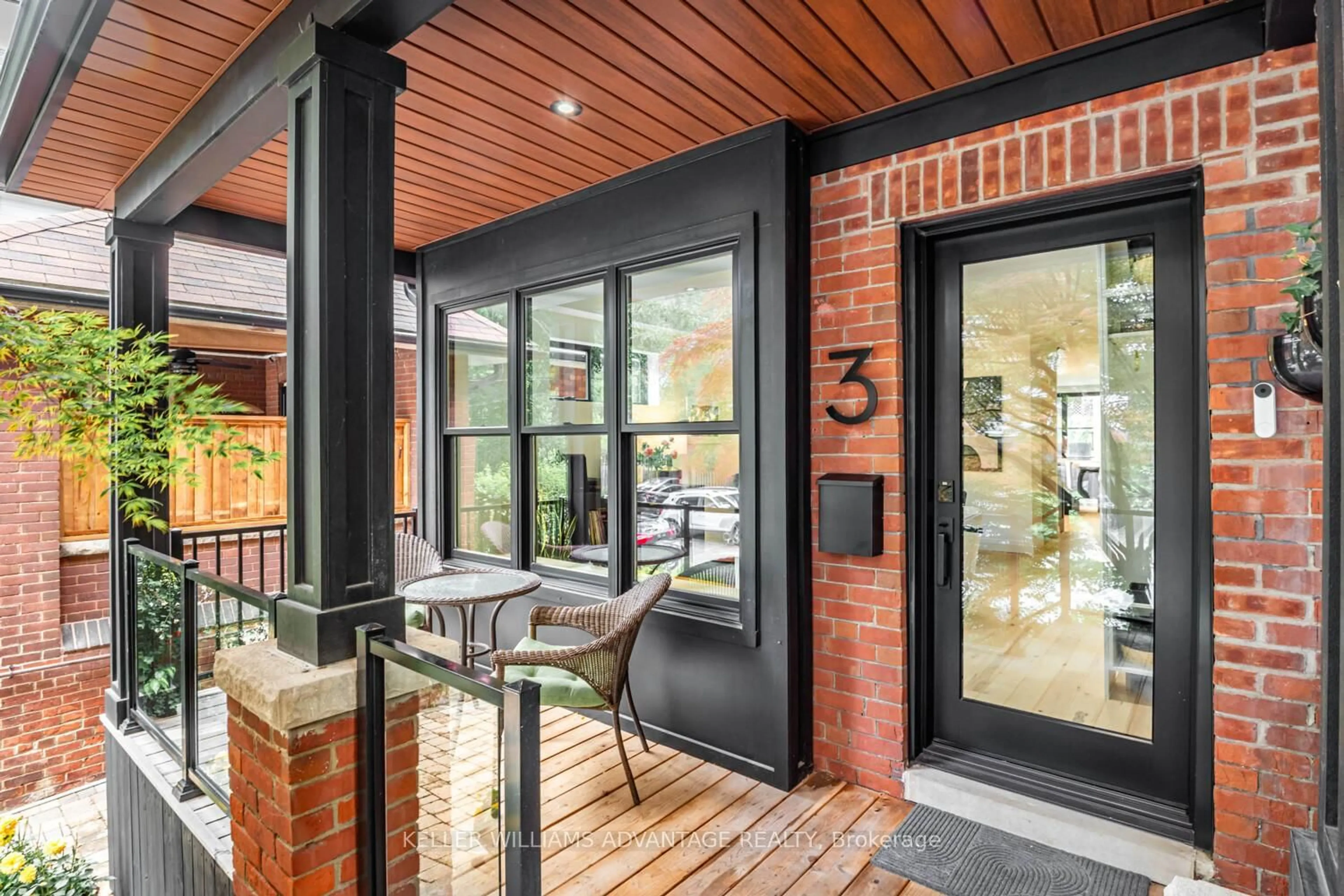 Unknown for 3 Edgewood Gdns, Toronto Ontario M4L 3H4