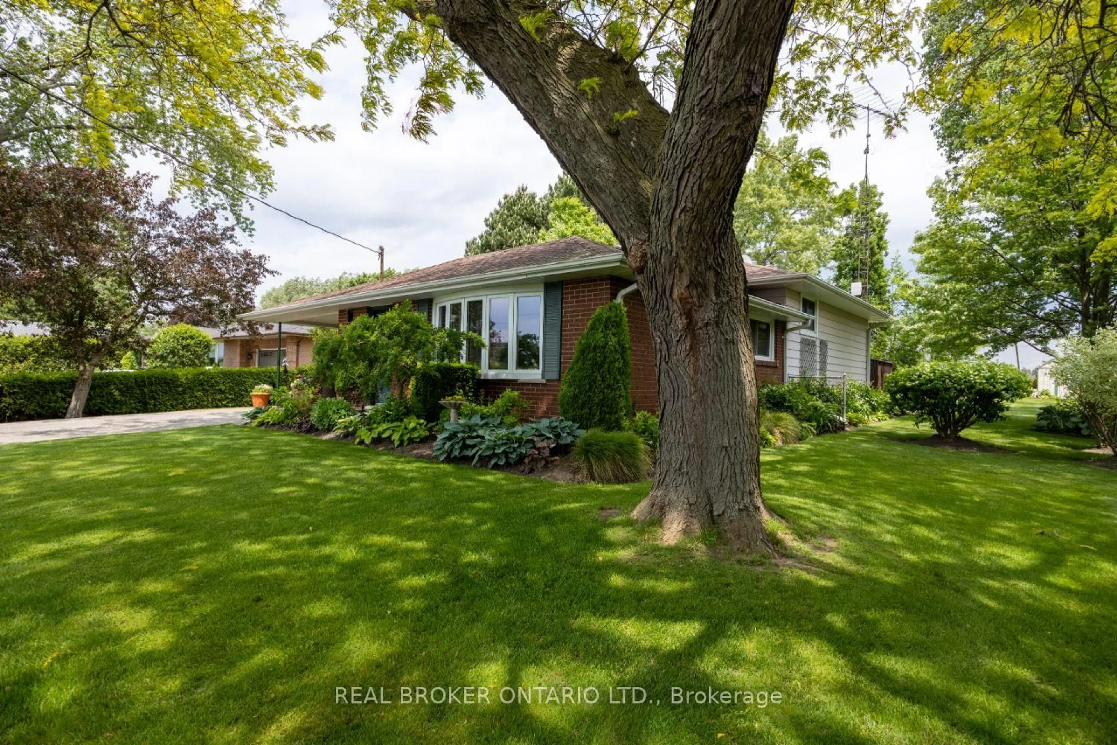 Unknown for 6305 Leskard Rd, Clarington Ontario L0B 1M0