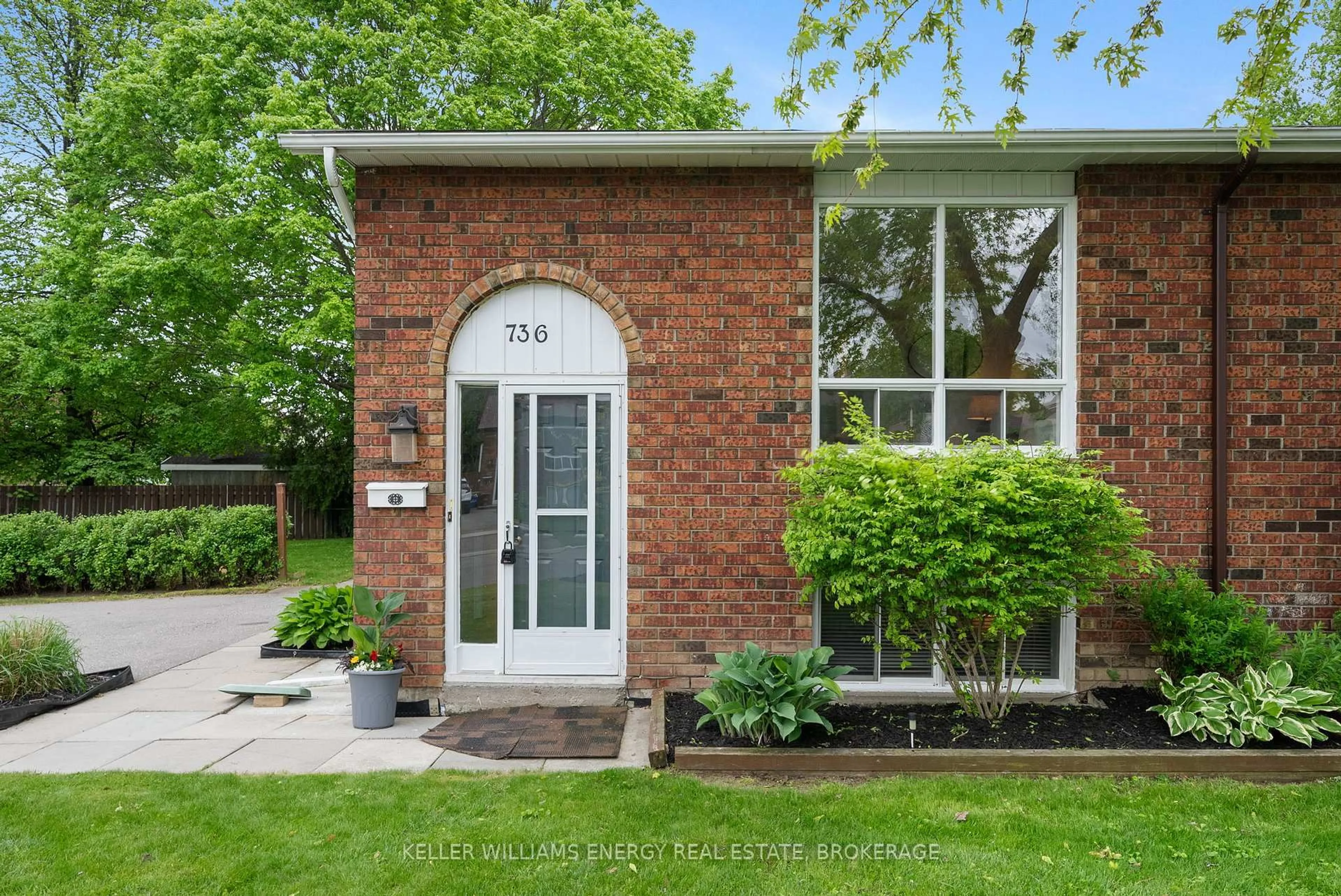 Home with brick exterior material, street for 736 Cricklewood Dr, Oshawa Ontario L1K 1R6