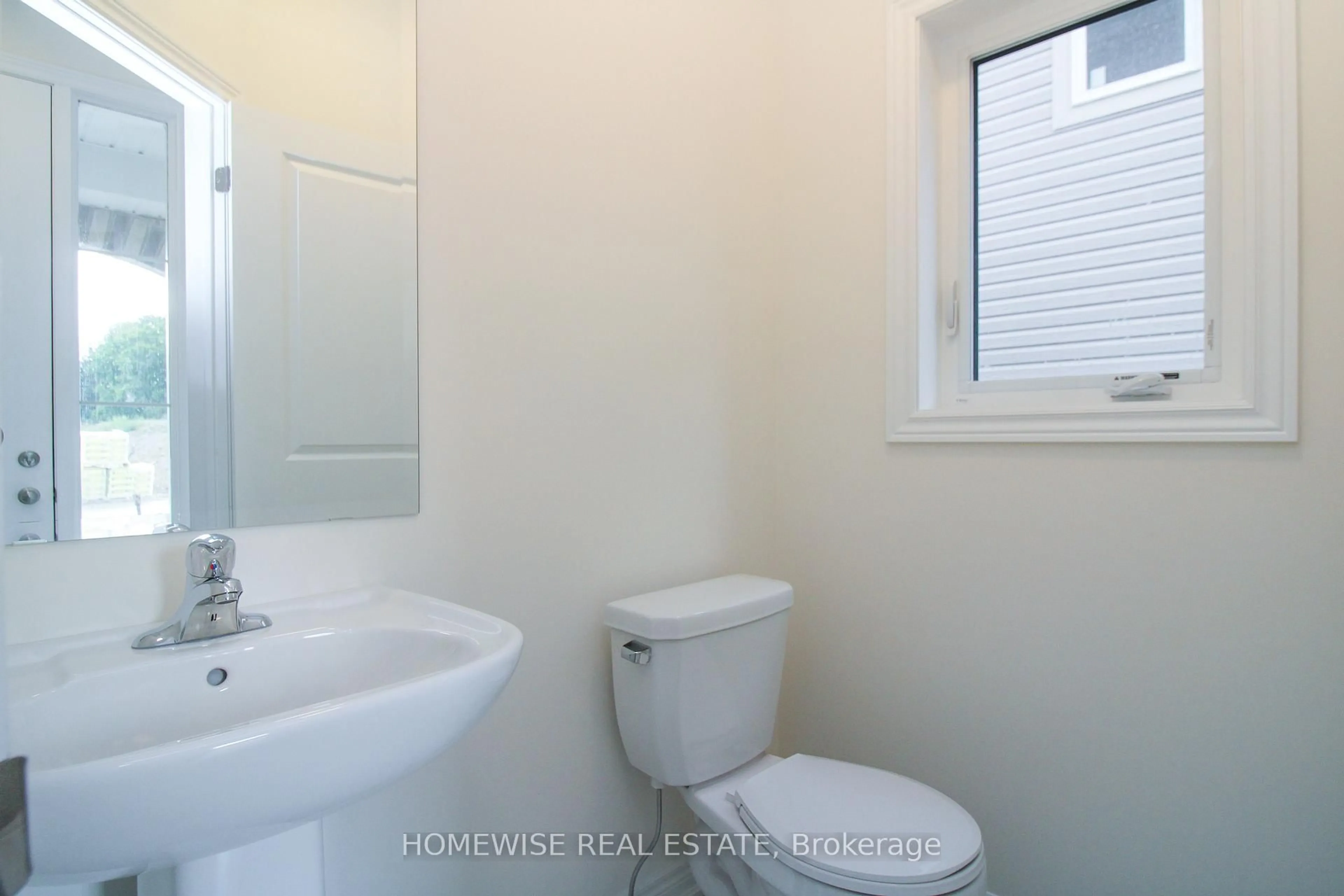 Standard bathroom, unknown for 235 Ash St, Scugog Ontario L9L 0B1
