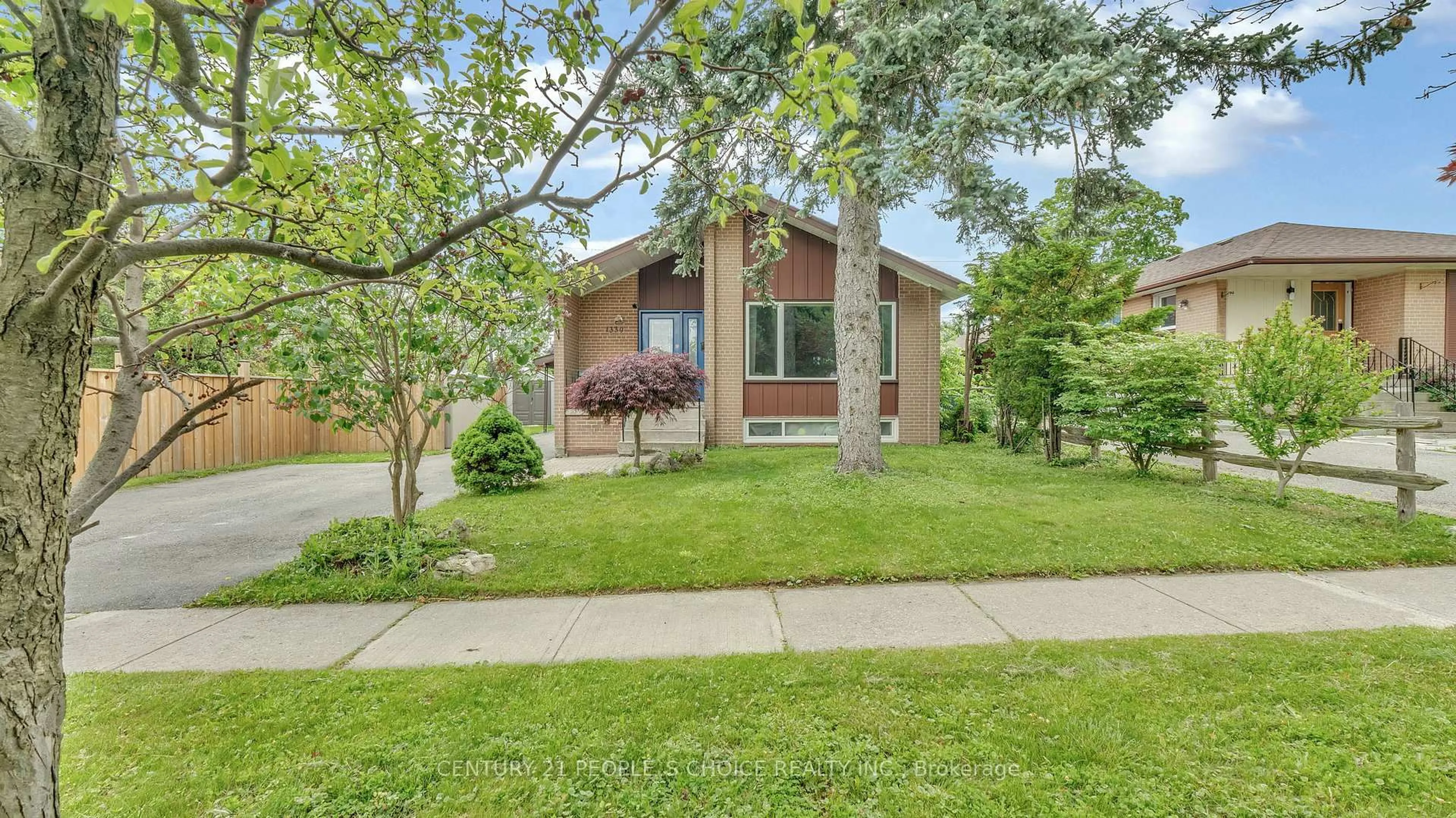 Home with brick exterior material, street for 1339 Poprad Ave, Pickering Ontario L1W 1K9