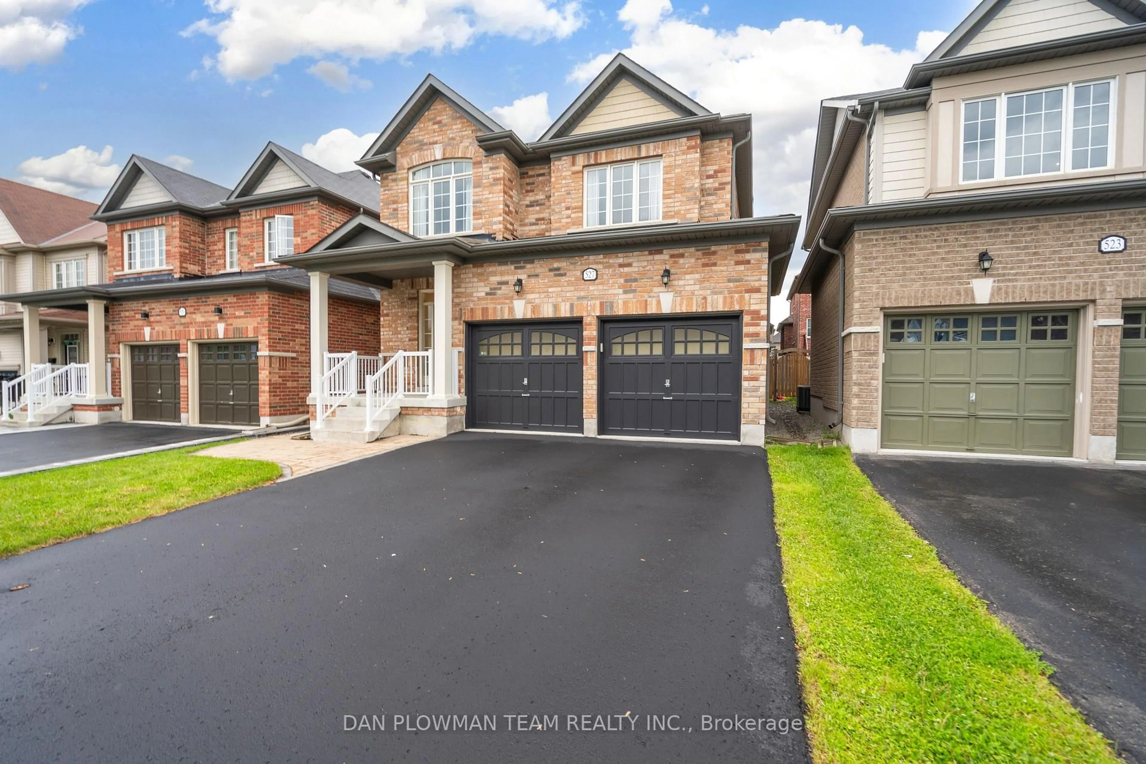 Home with brick exterior material, street for 527 Halo St, Oshawa Ontario L1L 0H9