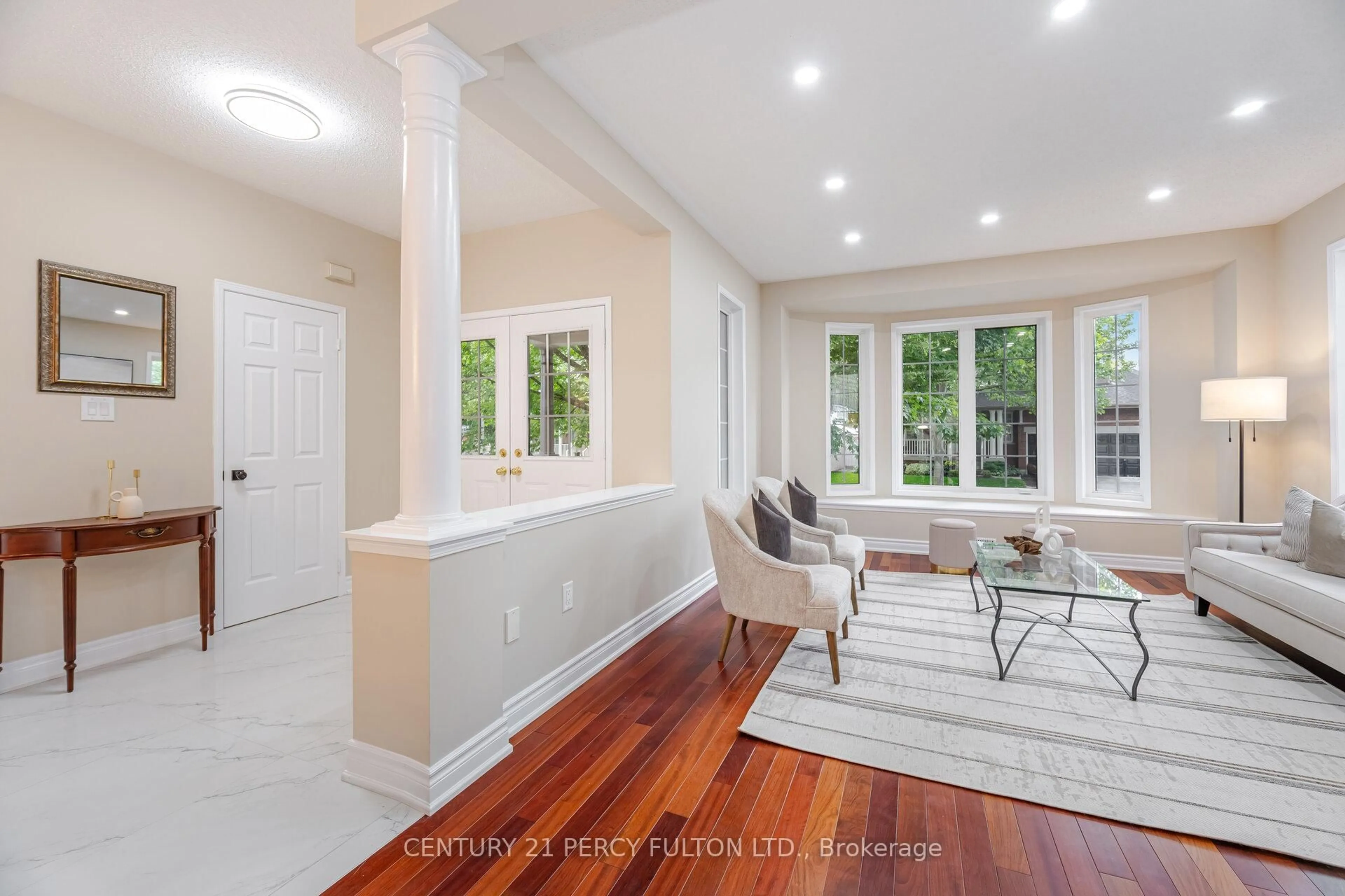 Indoor entryway for 4 Mcalpine Ave, Ajax Ontario L1T 4J1